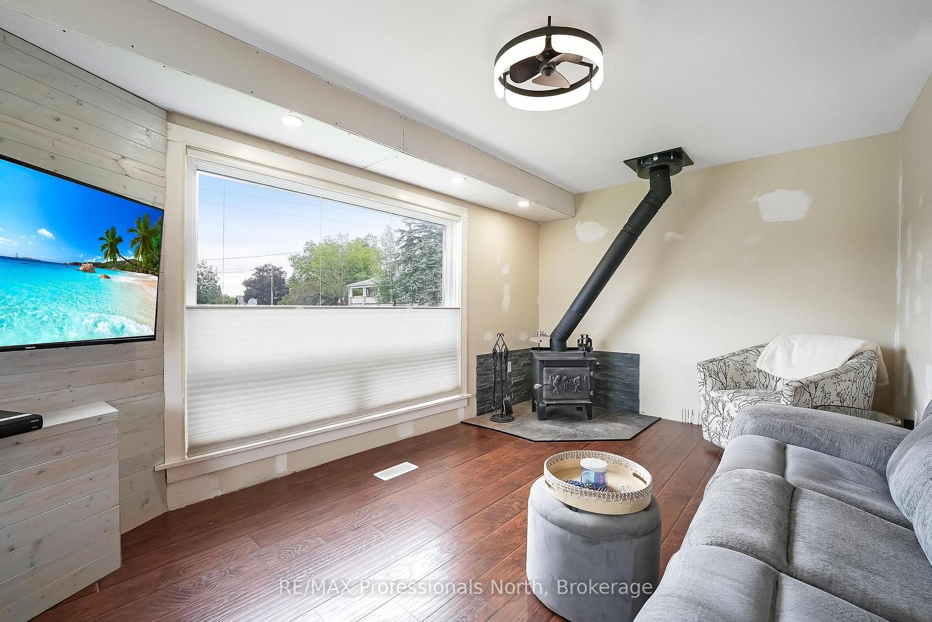 Photo 17 of 33 Maple Avenue, Dysart et al, Dysart — HOMEH