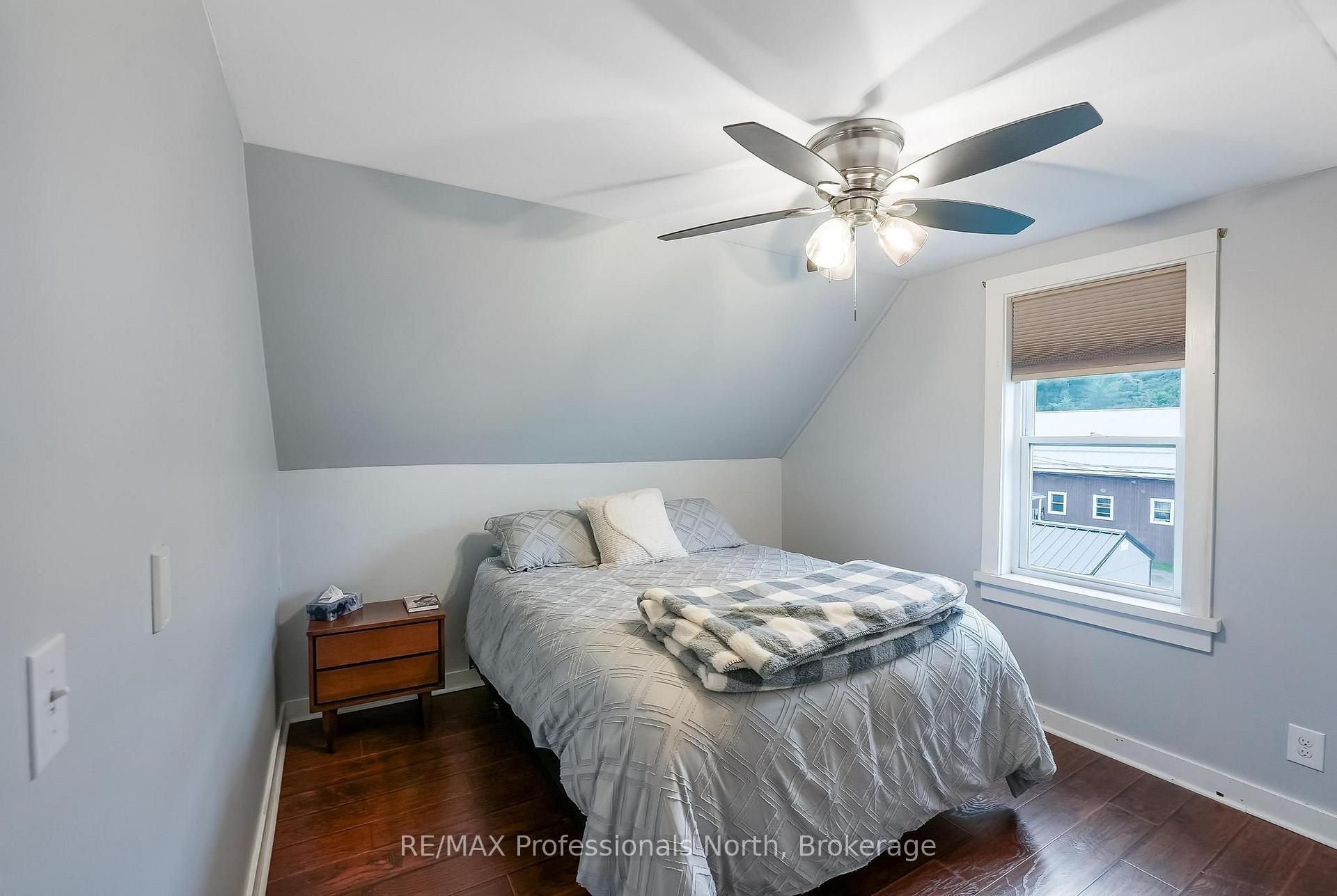 Photo 24 of 33 Maple Avenue, Dysart et al, Dysart — HOMEH