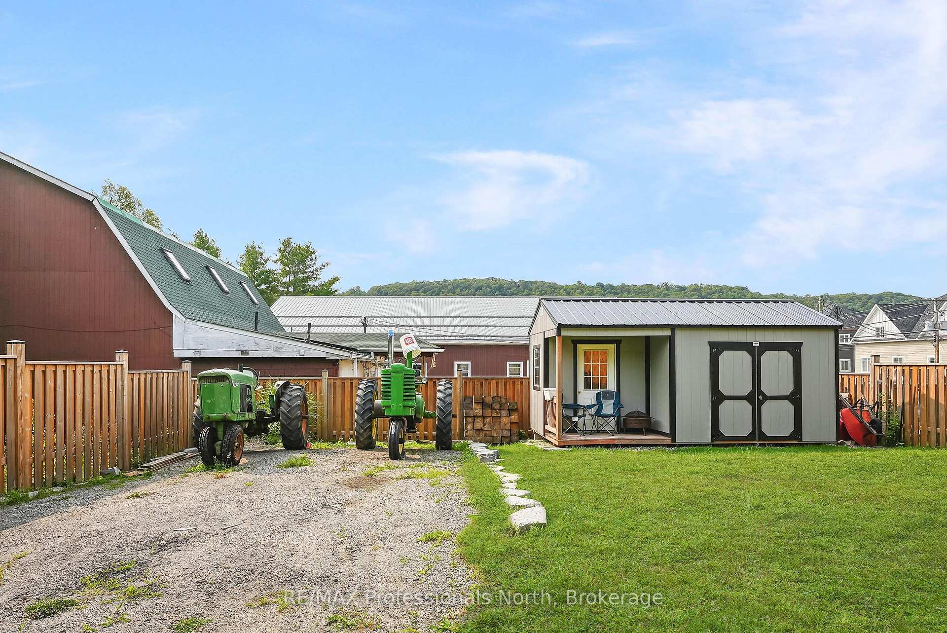 Photo 41 of 33 Maple Avenue, Dysart et al, Dysart — HOMEH