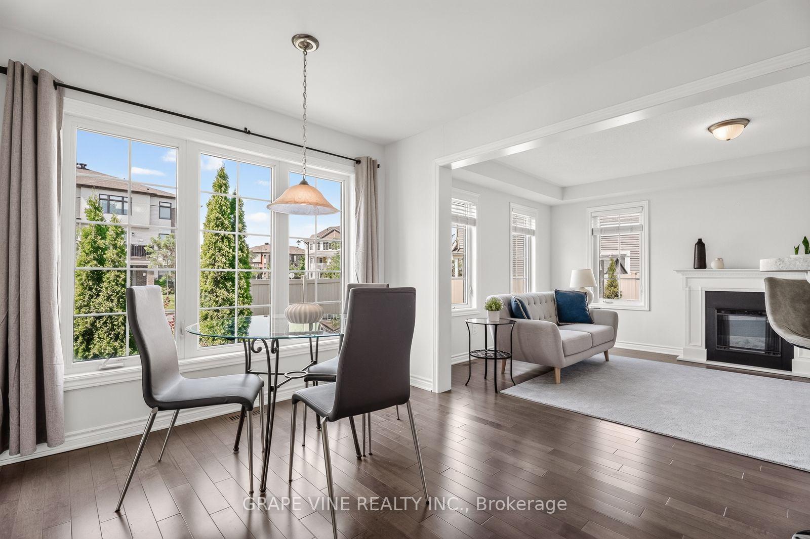 Photo 8 of 210 Clintonia Street, Ottawa, Kanata - Emerald Meadows/Trailwest — HOMEH