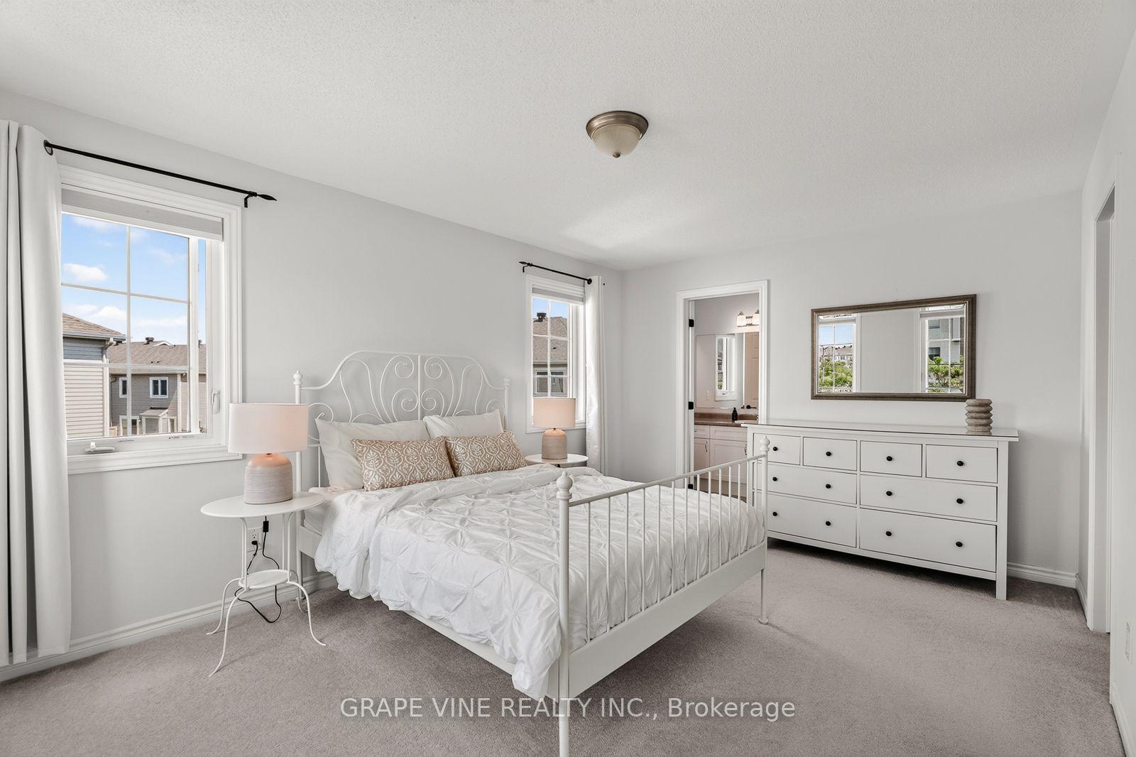 Photo 15 of 210 Clintonia Street, Ottawa, Kanata - Emerald Meadows/Trailwest — HOMEH