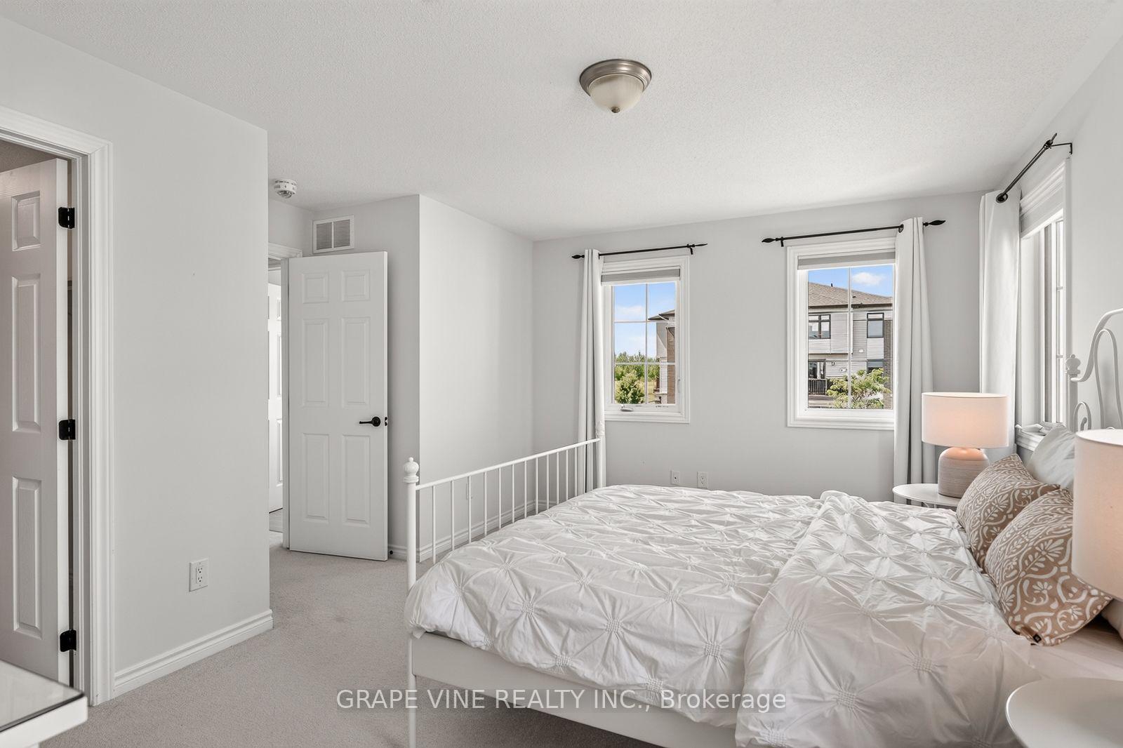Photo 16 of 210 Clintonia Street, Ottawa, Kanata - Emerald Meadows/Trailwest — HOMEH
