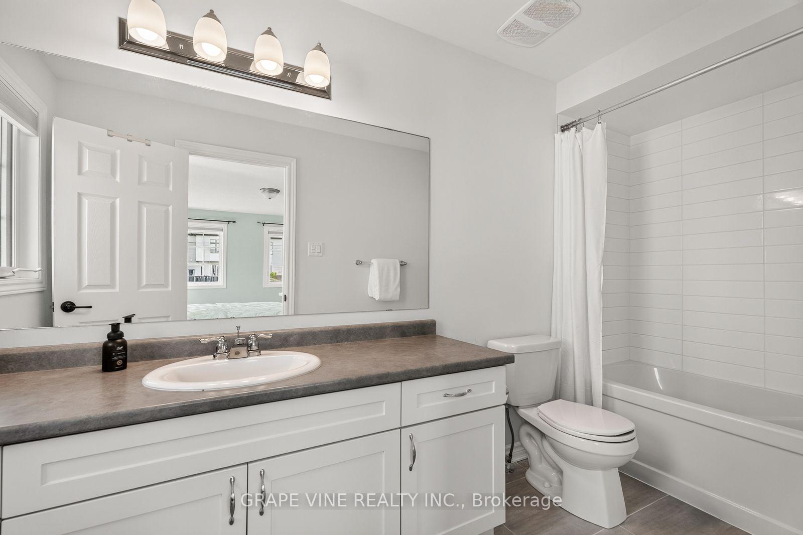 Photo 17 of 210 Clintonia Street, Ottawa, Kanata - Emerald Meadows/Trailwest — HOMEH