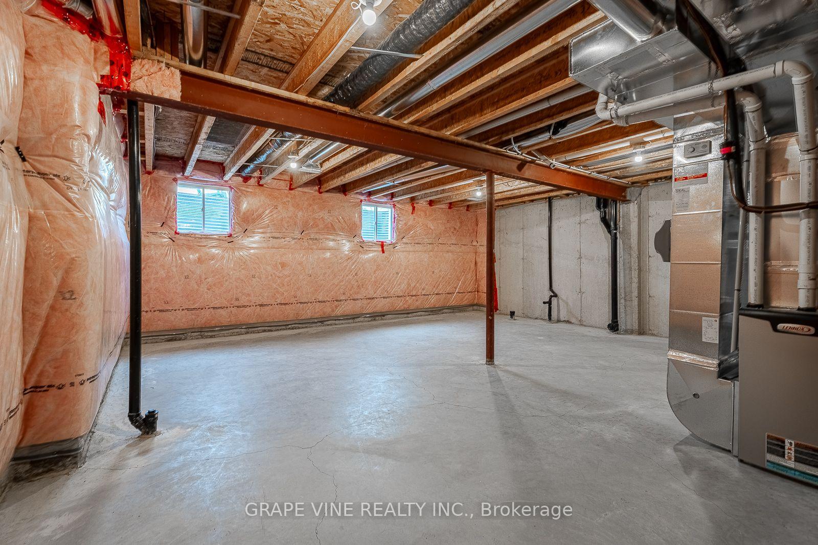 Photo 24 of 210 Clintonia Street, Ottawa, Kanata - Emerald Meadows/Trailwest — HOMEH