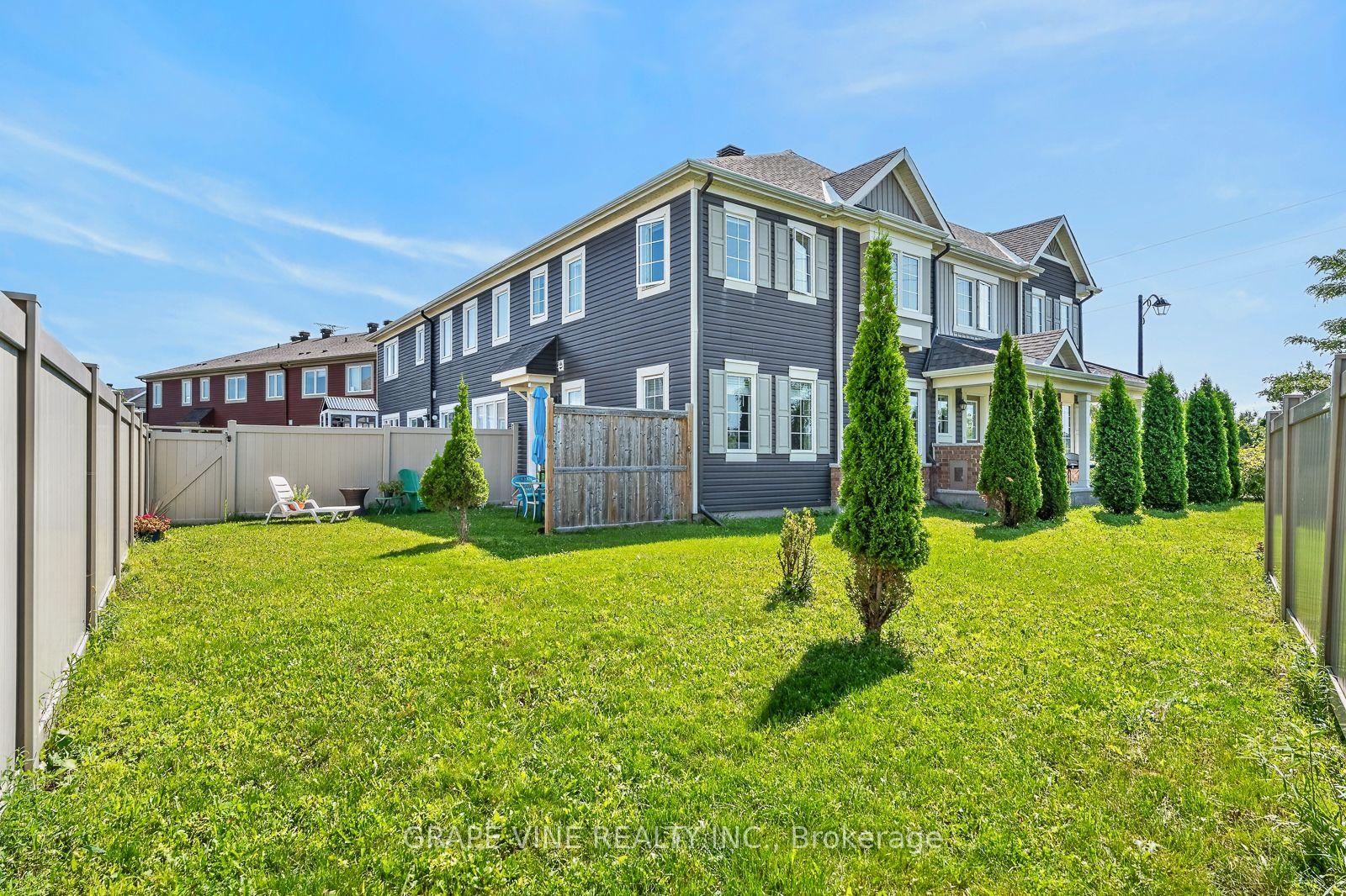 Photo 26 of 210 Clintonia Street, Ottawa, Kanata - Emerald Meadows/Trailwest — HOMEH