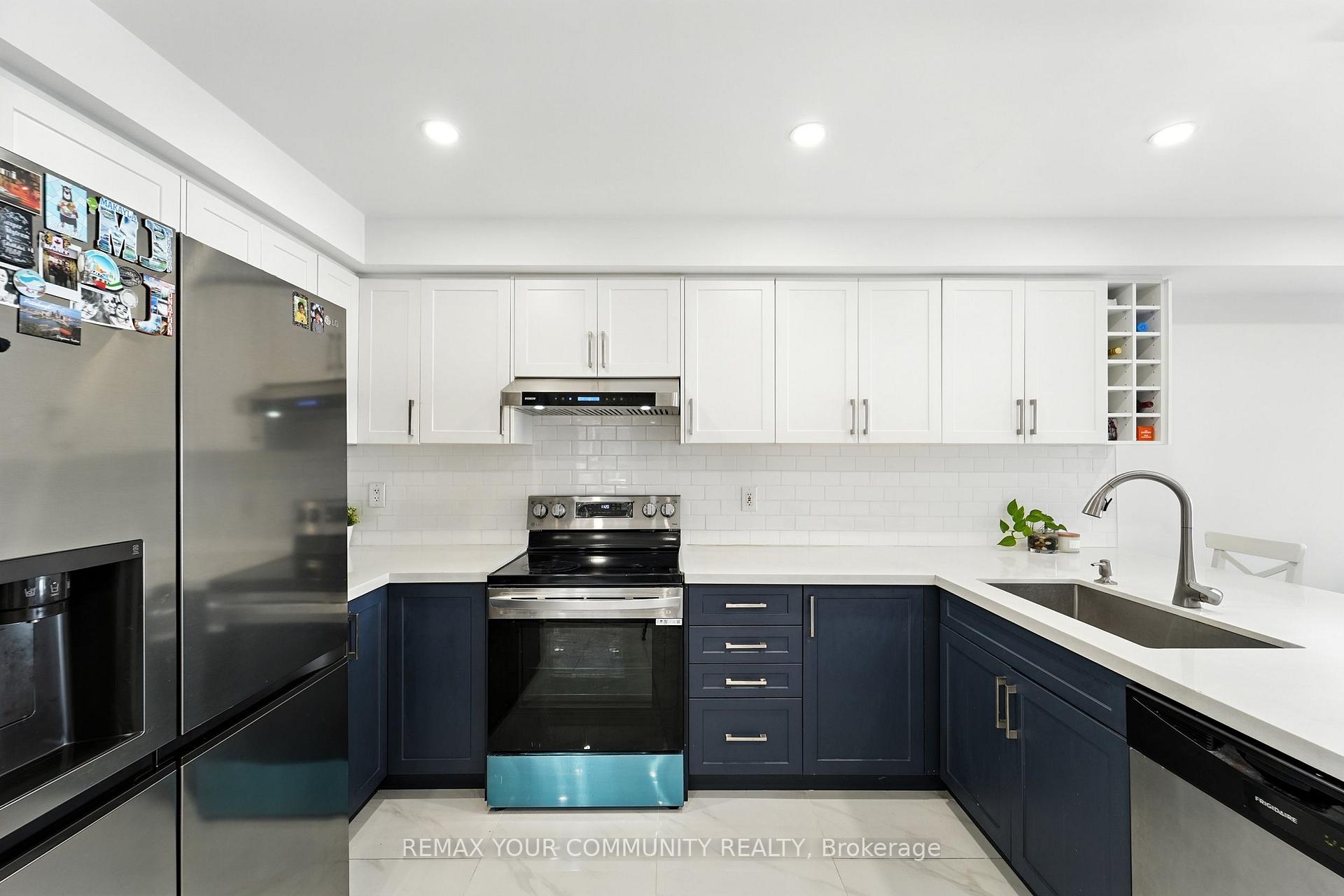 Photo 12 of 20 Capistro Street E, Brampton, Fletcher's Meadow — HOMEH