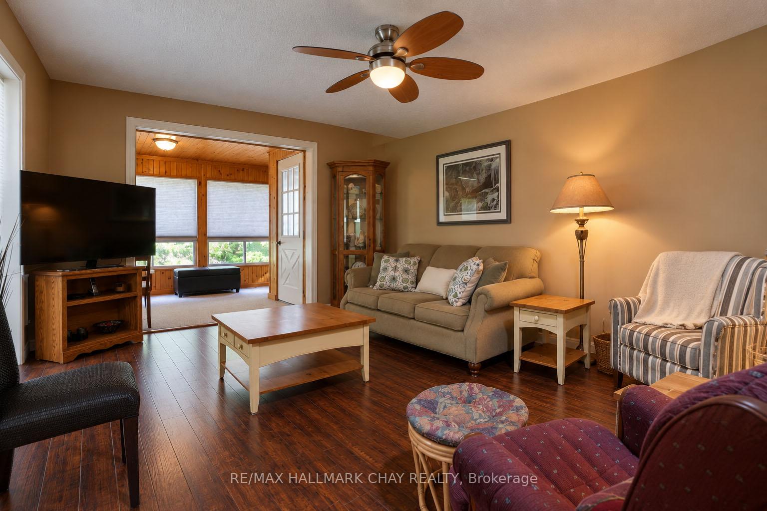 Photo 3 of 45 Tamarack Drive, Oro-Medonte, Rural Oro-Medonte — HOMEH