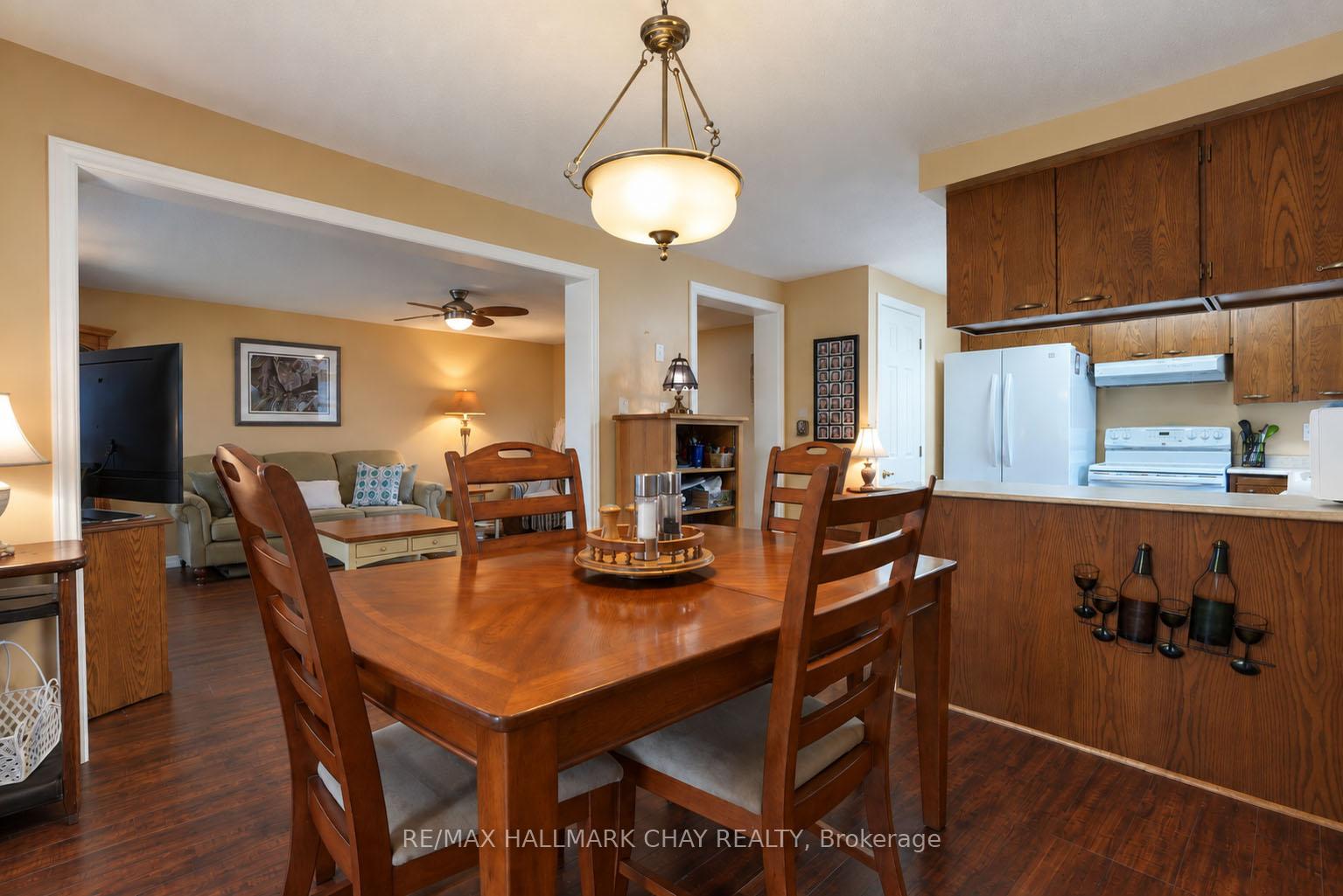 Photo 4 of 45 Tamarack Drive, Oro-Medonte, Rural Oro-Medonte — HOMEH