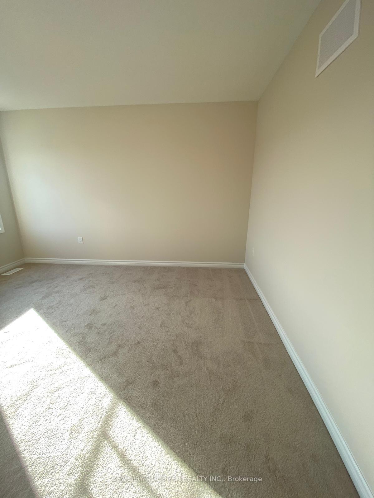 Photo 36 of 283 Rosenberg Way, Kitchener, Trussler — HOMEH