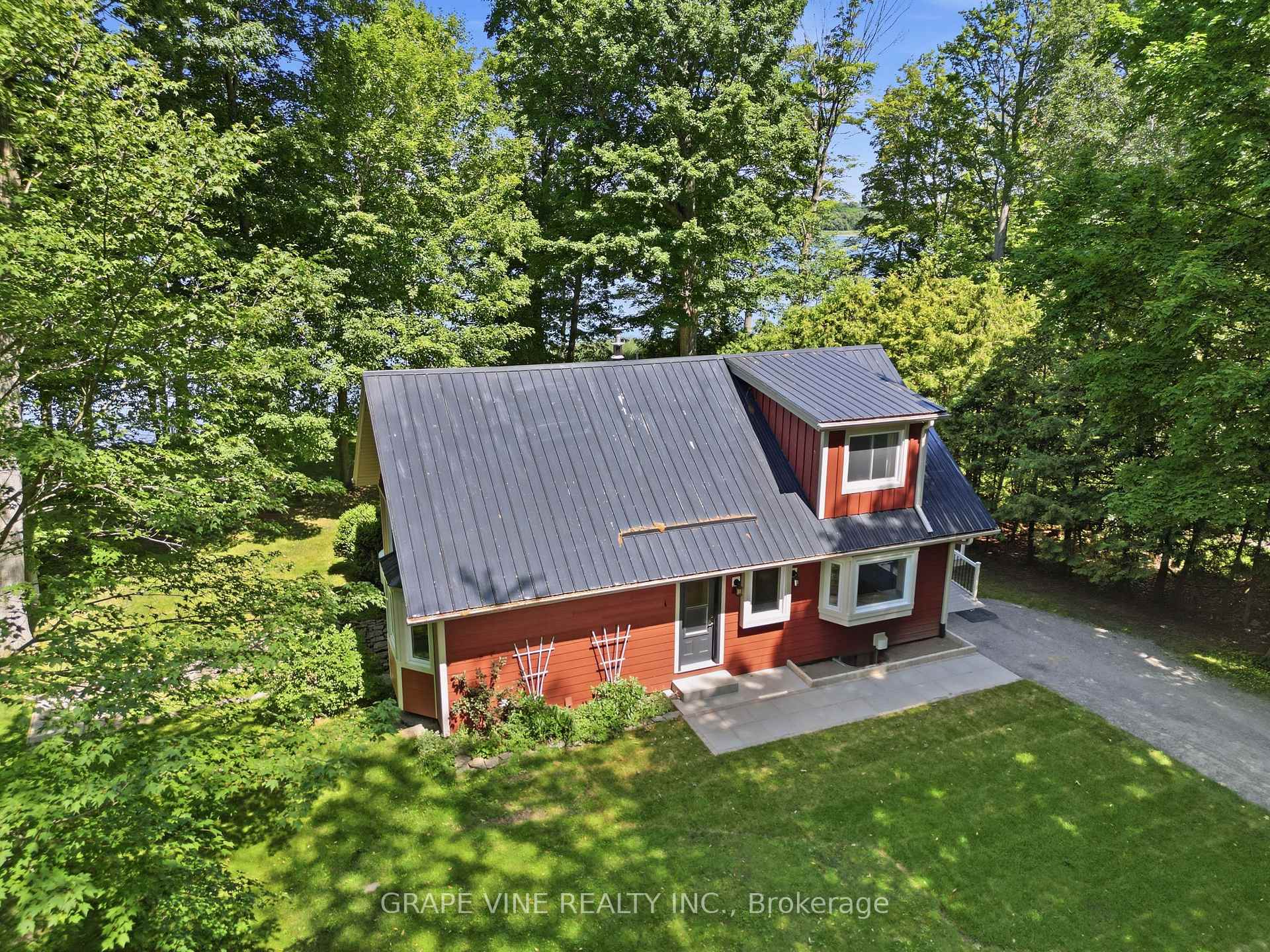 Photo 2 of 68 Goodman Crescent, Prince Edward County, South Marysburg Ward — HOMEH