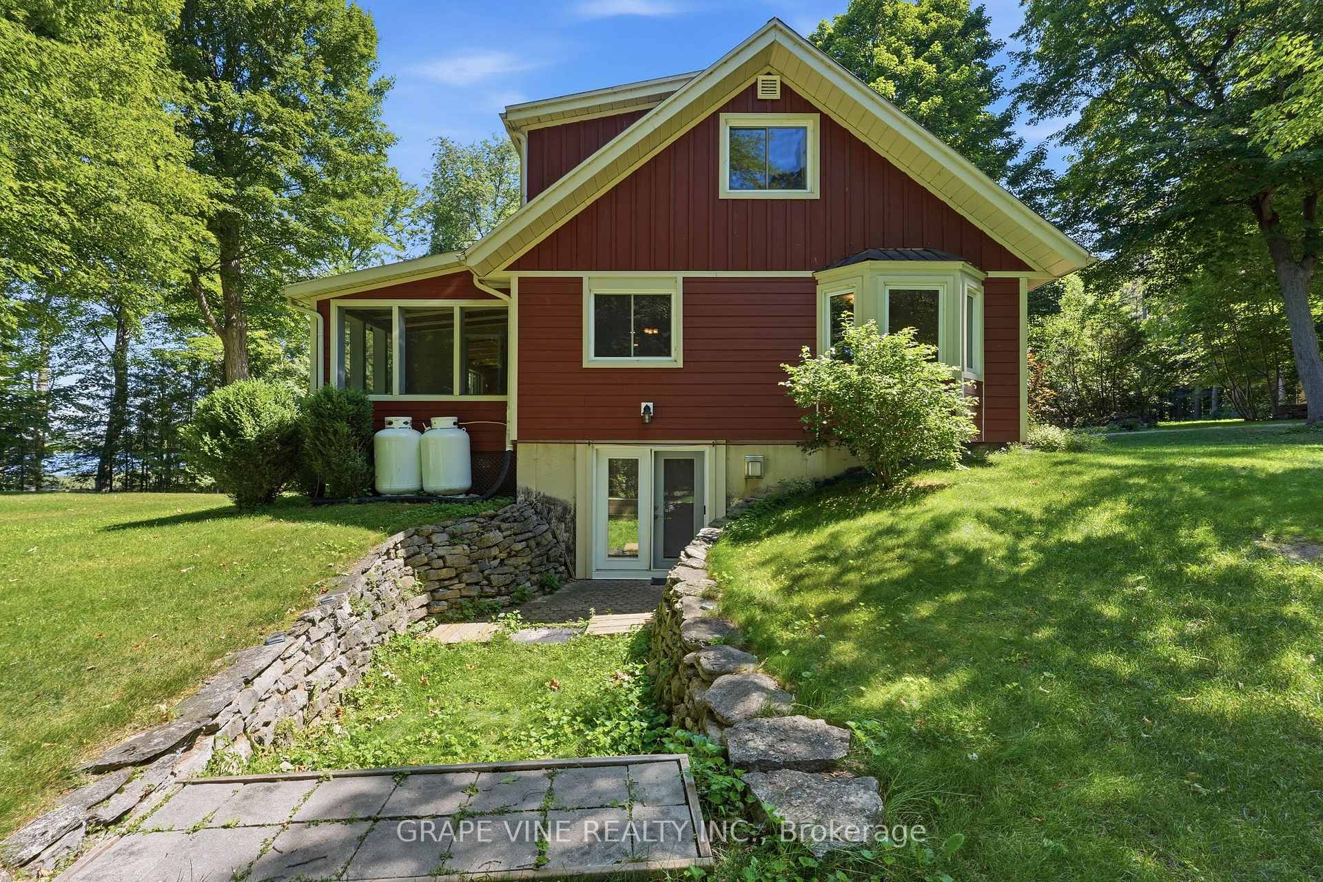Photo 39 of 68 Goodman Crescent, Prince Edward County, South Marysburg Ward — HOMEH