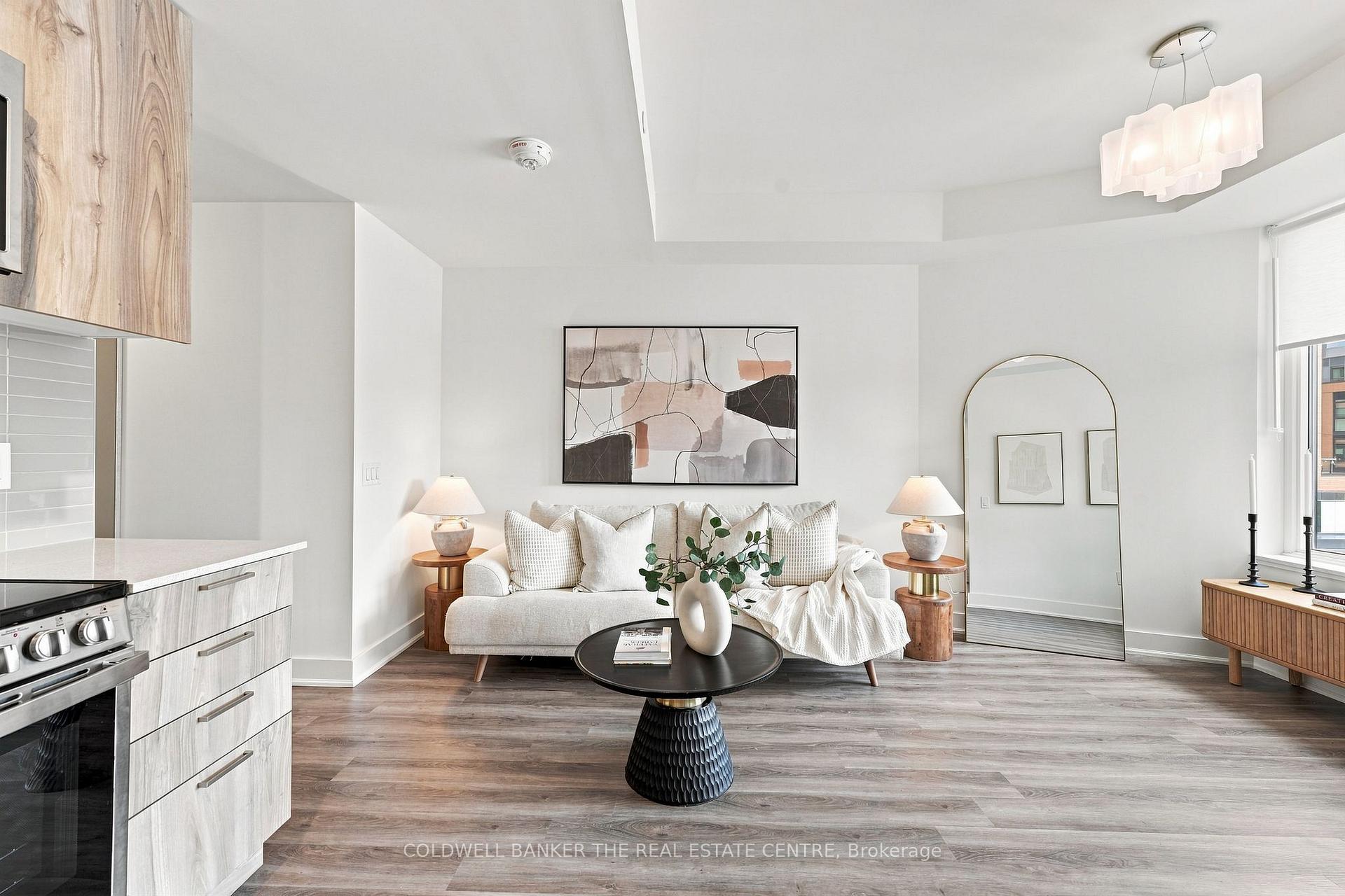 Photo 8 of Unit 220, 185 Deerfield Road, Newmarket, Central Newmarket — HOMEH