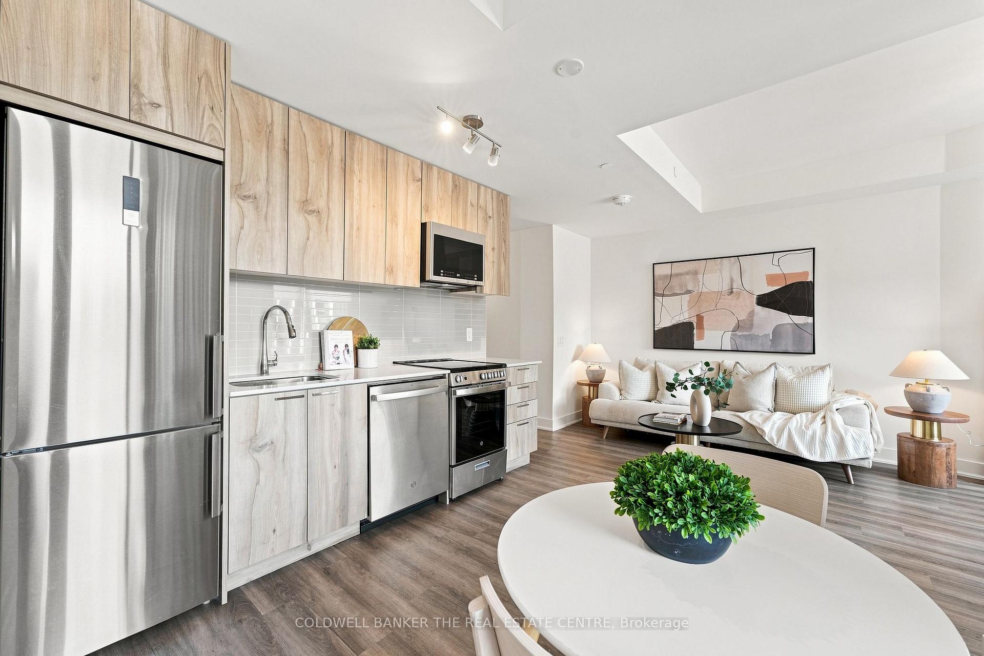 Photo 12 of Unit 220, 185 Deerfield Road, Newmarket, Central Newmarket — HOMEH
