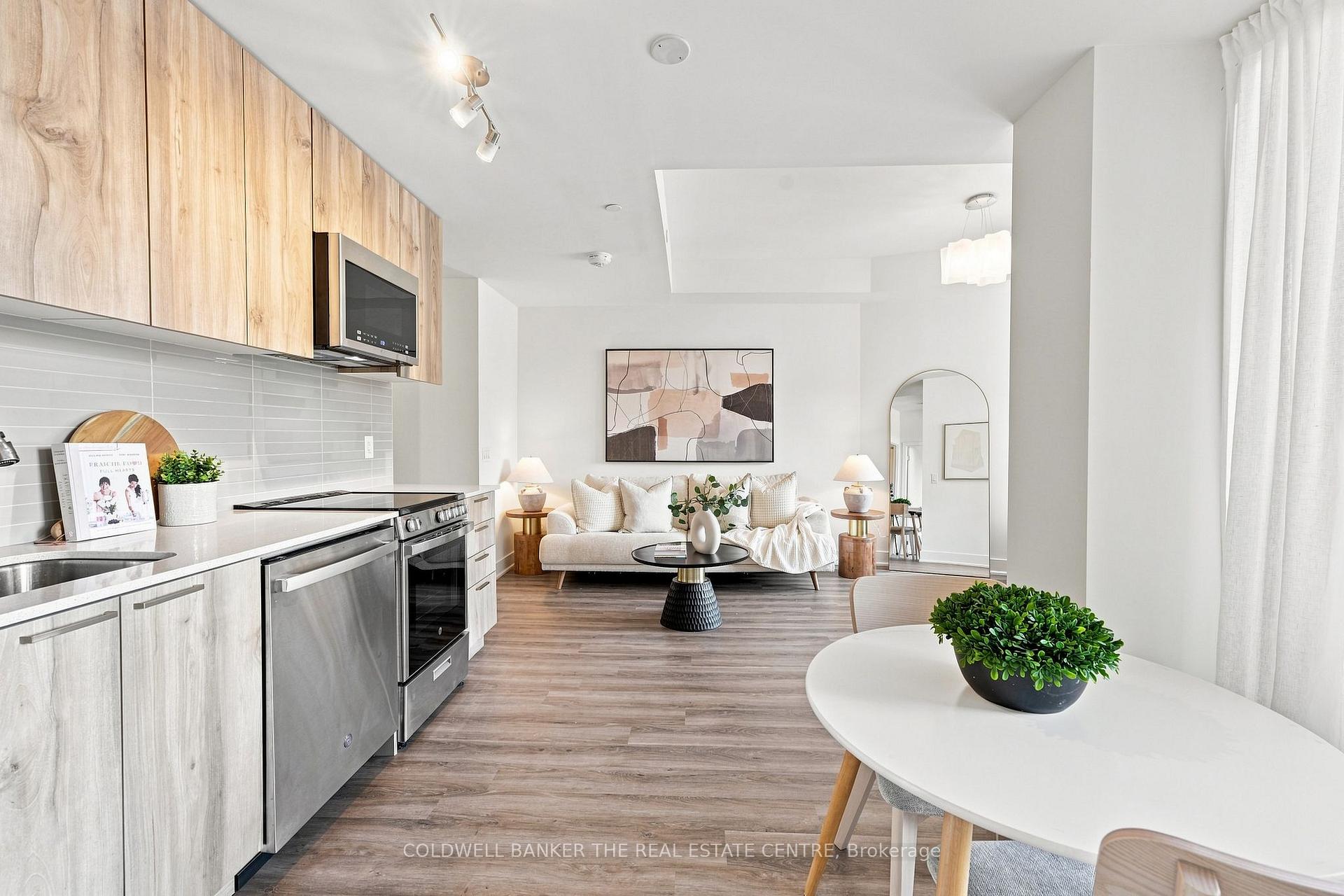 Photo 13 of Unit 220, 185 Deerfield Road, Newmarket, Central Newmarket — HOMEH