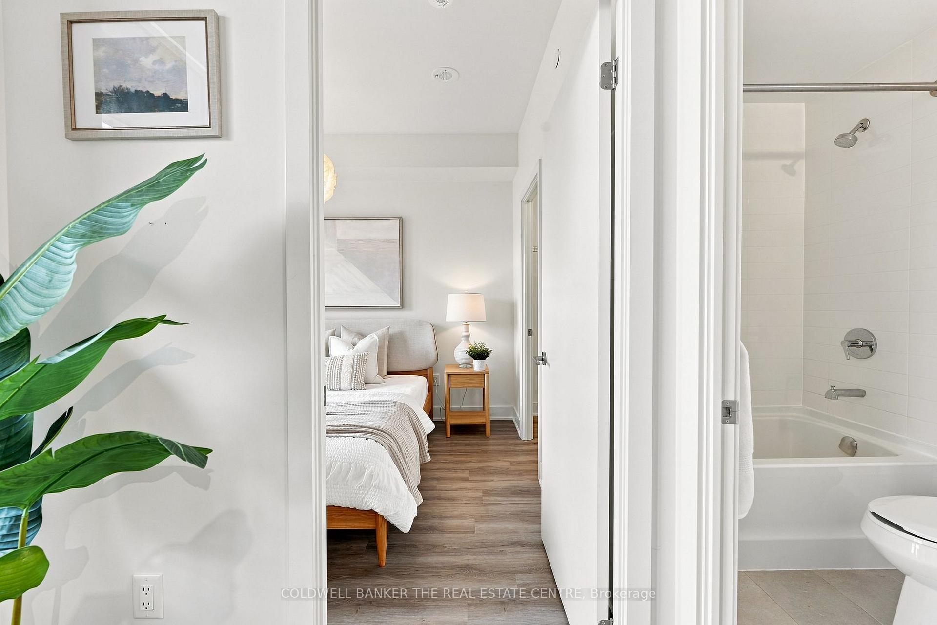 Photo 15 of Unit 220, 185 Deerfield Road, Newmarket, Central Newmarket — HOMEH