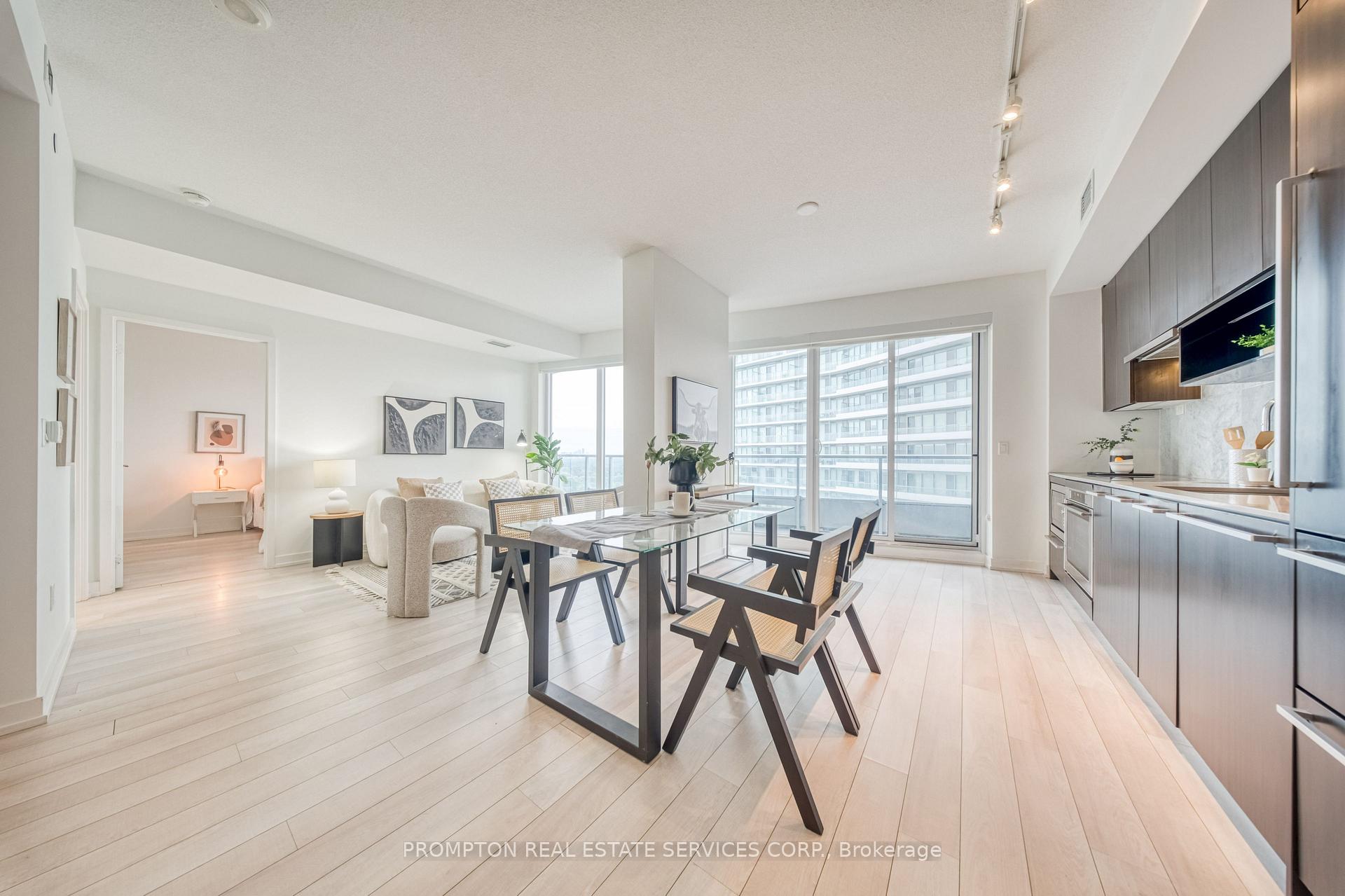 Photo 3 of Unit 2807, 117 Mcmahon Drive, North York, Bayview Village — HOMEH