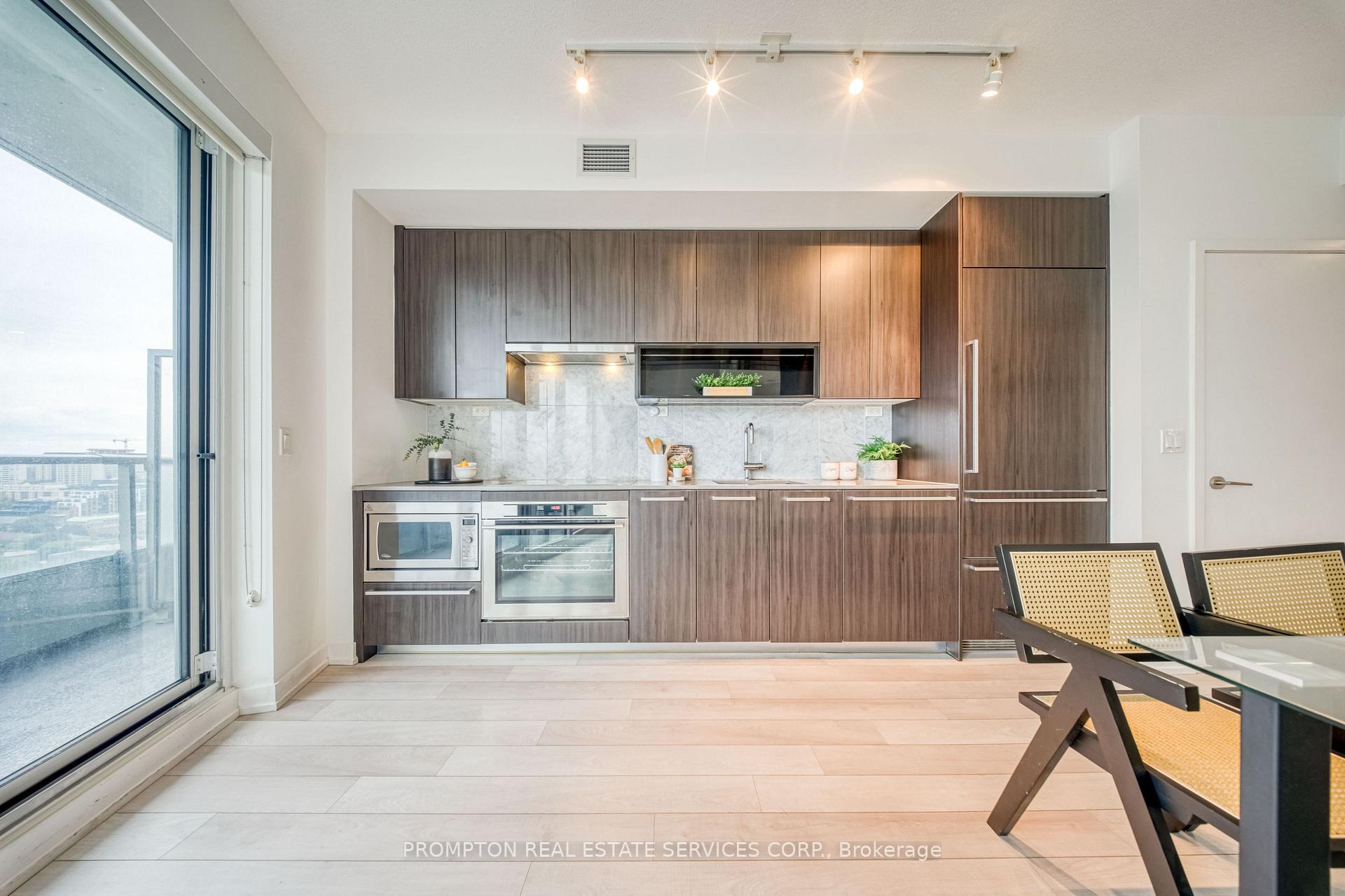 Photo 5 of Unit 2807, 117 Mcmahon Drive, North York, Bayview Village — HOMEH