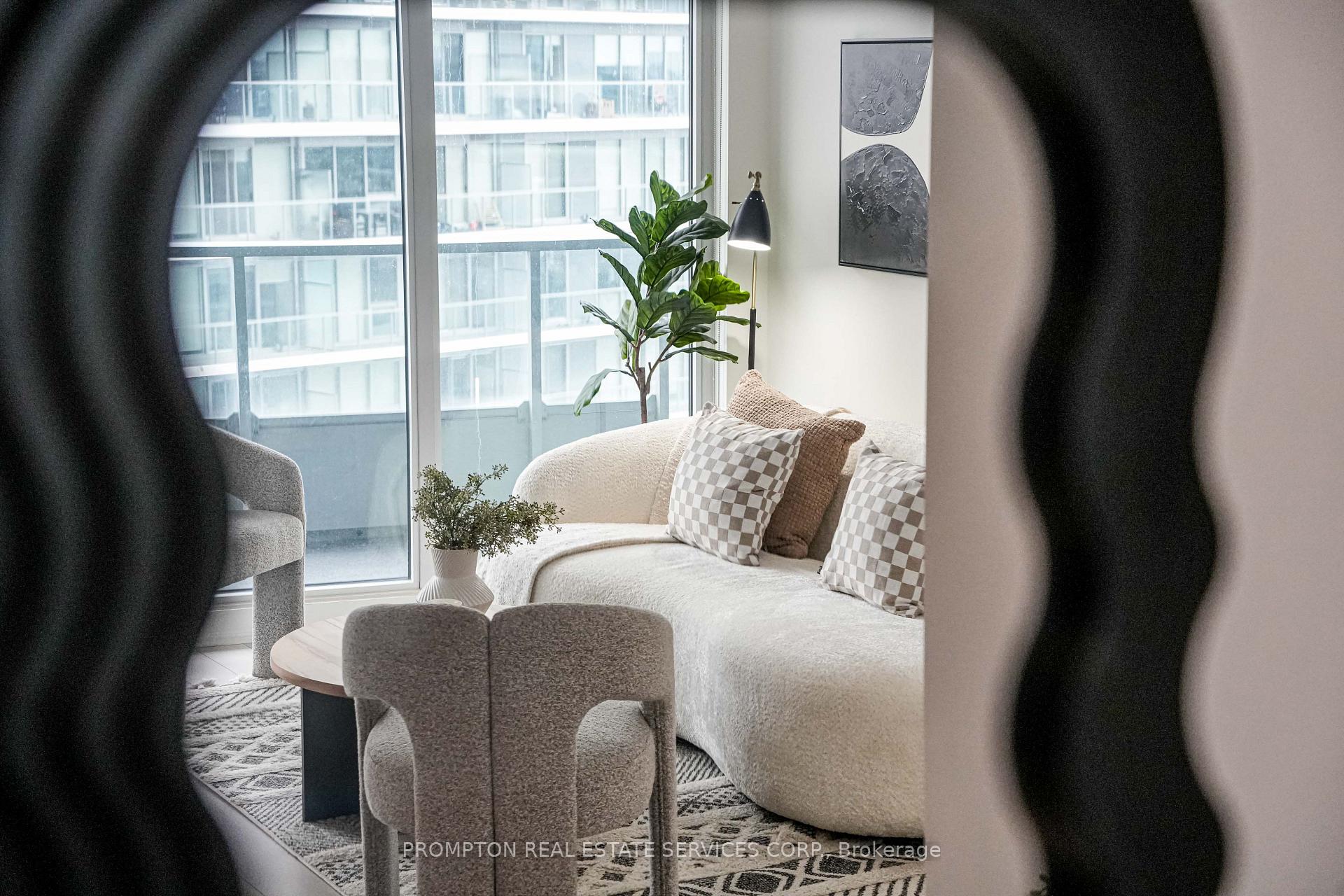 Photo 12 of Unit 2807, 117 Mcmahon Drive, North York, Bayview Village — HOMEH