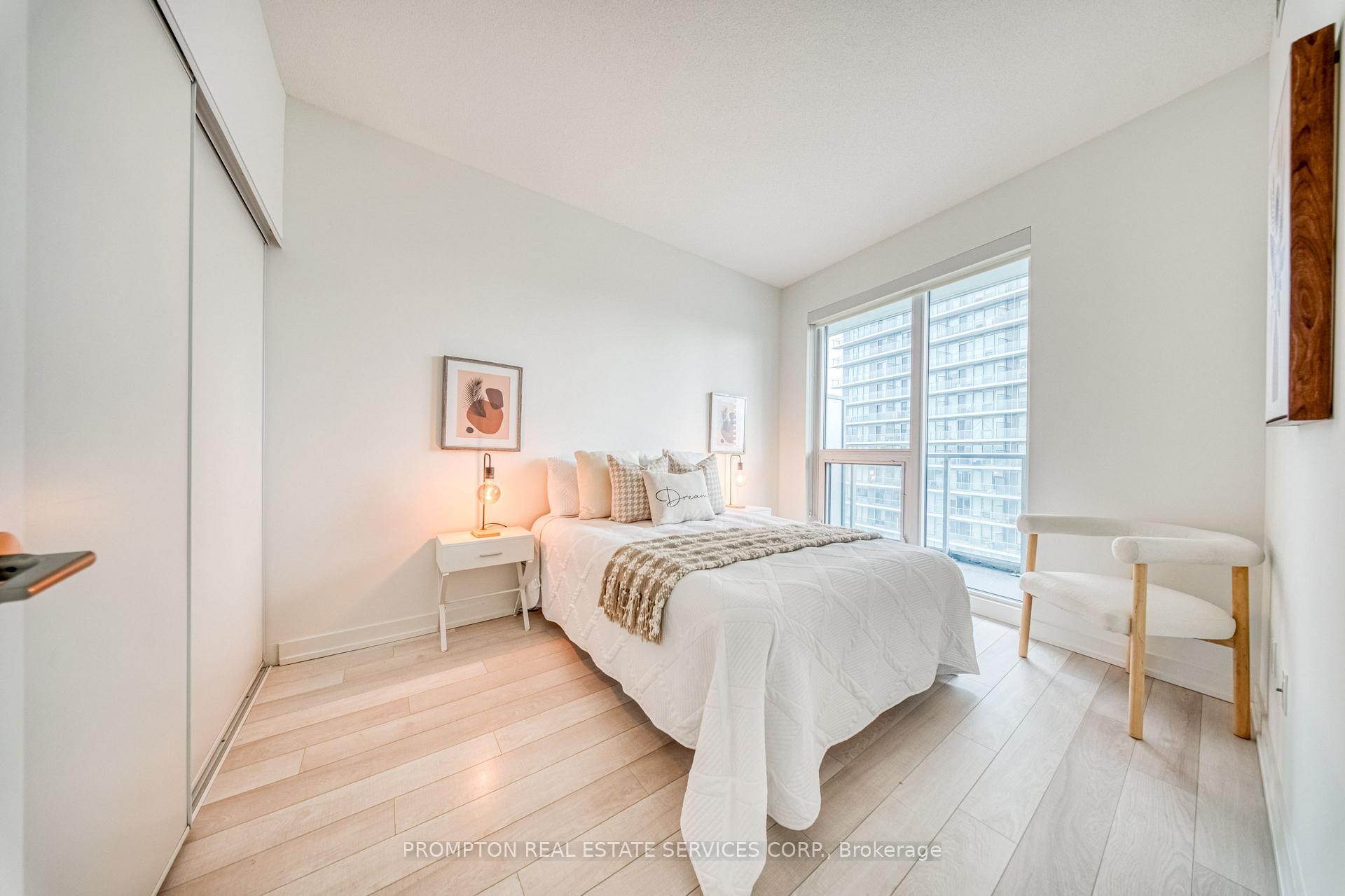 Photo 13 of Unit 2807, 117 Mcmahon Drive, North York, Bayview Village — HOMEH