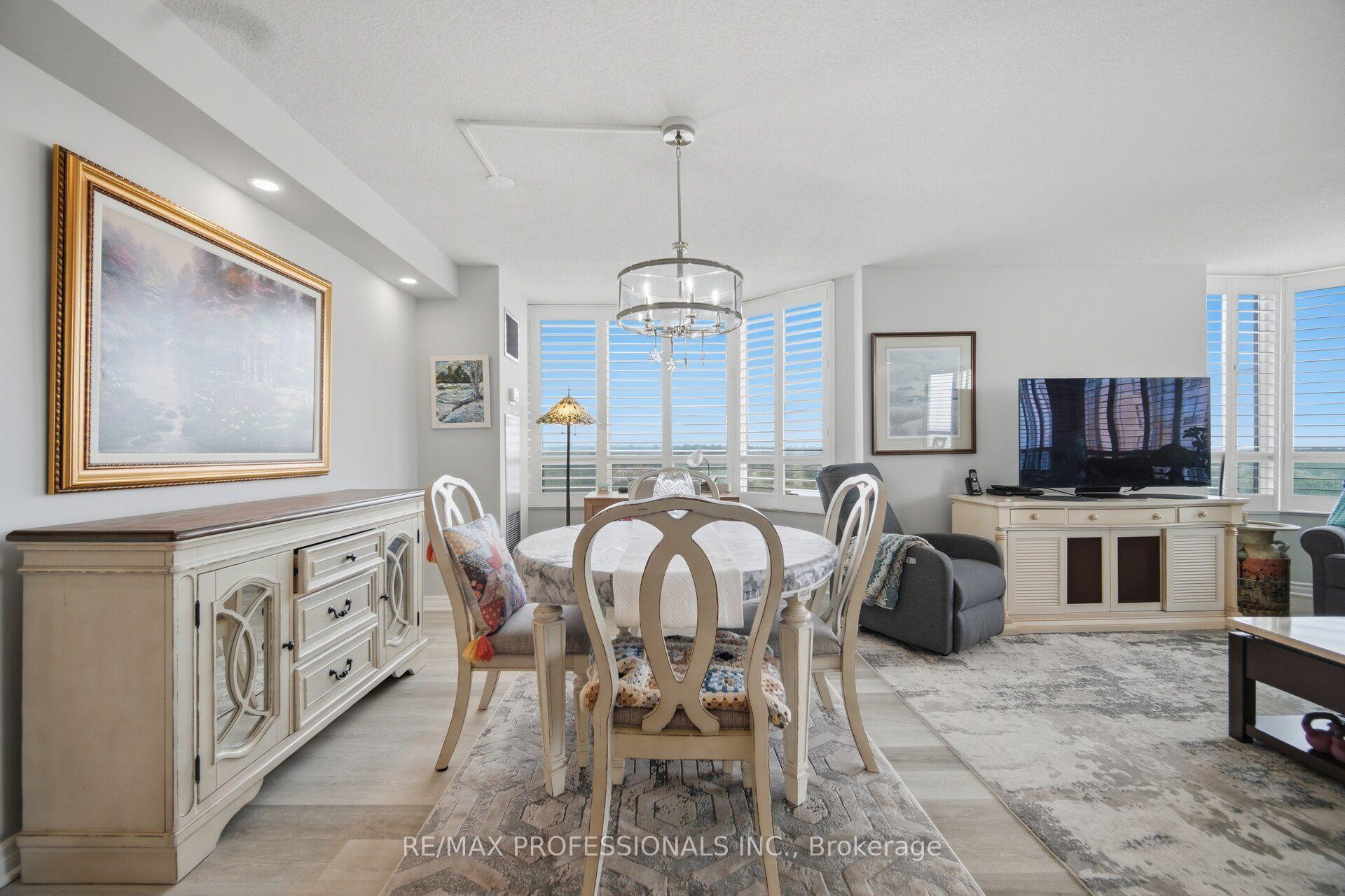 Photo 14 of Unit 1411, 1 Aberfoyle Crescent, Etobicoke, Islington-City Centre West — HOMEH