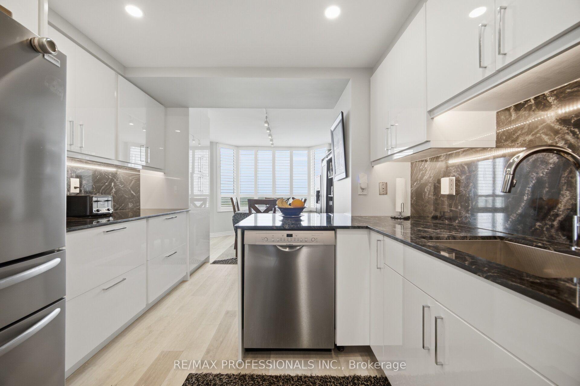 Photo 28 of Unit 1411, 1 Aberfoyle Crescent, Etobicoke, Islington-City Centre West — HOMEH