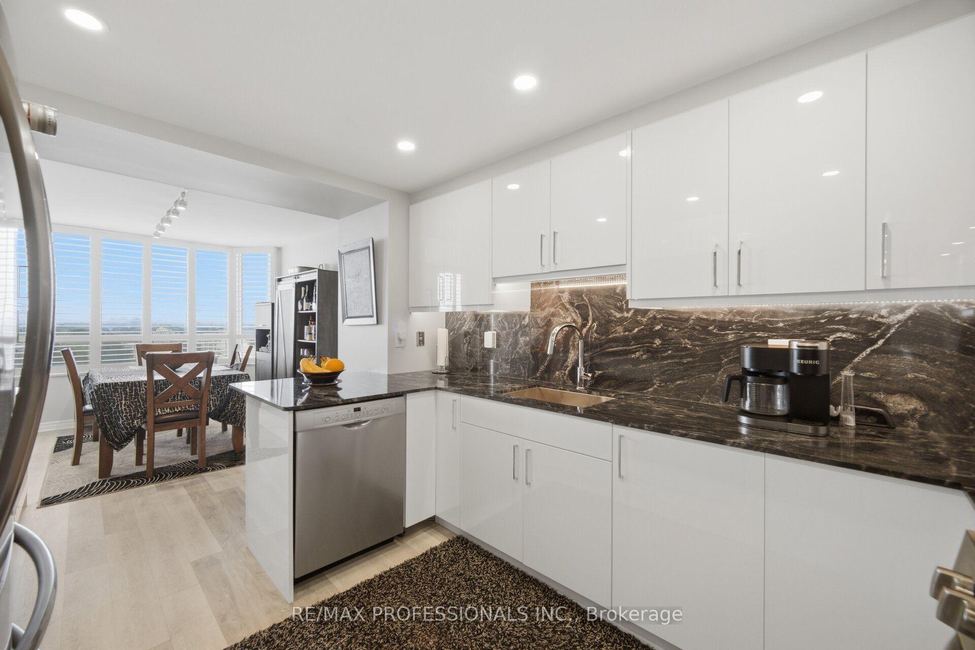 Photo 29 of Unit 1411, 1 Aberfoyle Crescent, Etobicoke, Islington-City Centre West — HOMEH