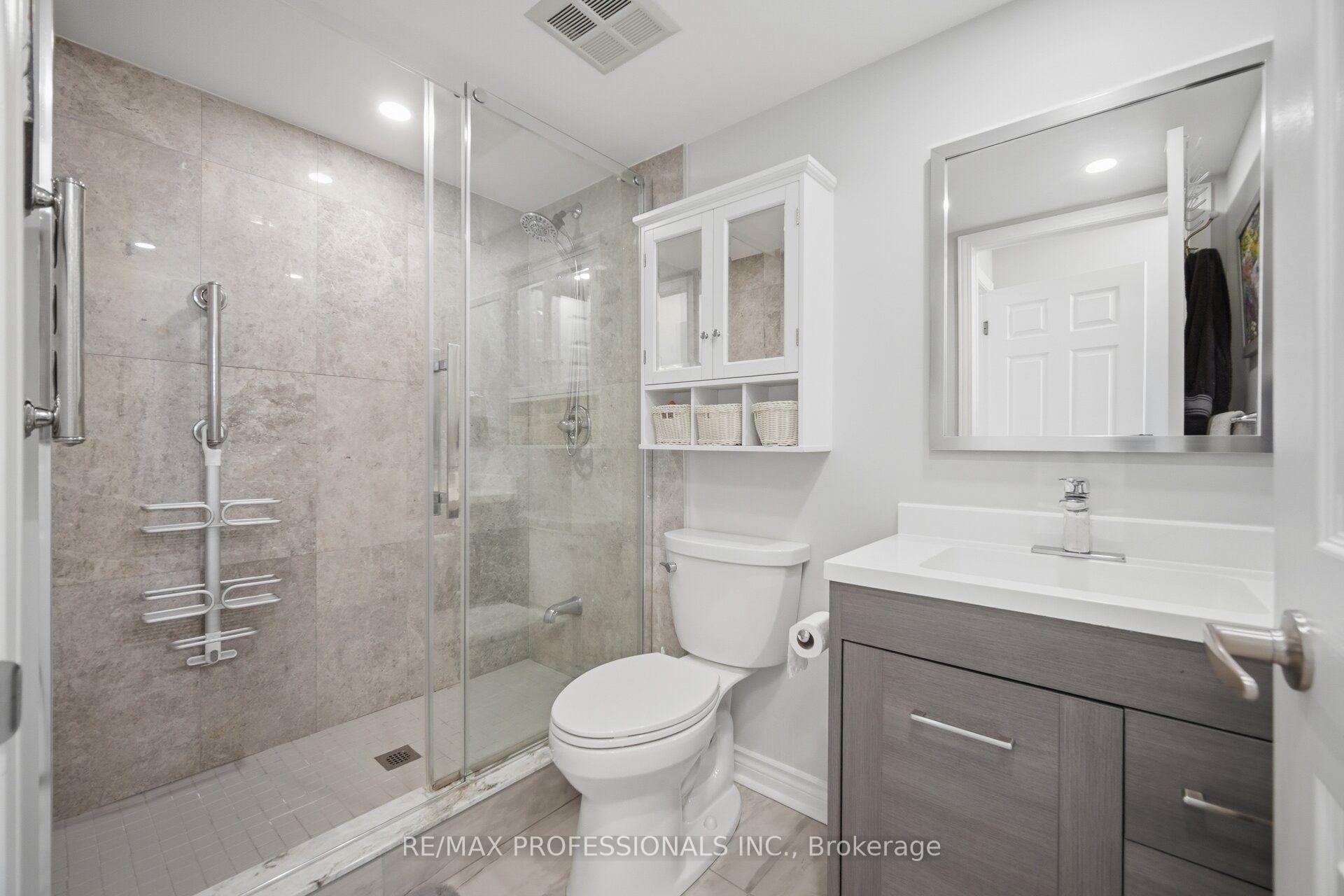 Photo 33 of Unit 1411, 1 Aberfoyle Crescent, Etobicoke, Islington-City Centre West — HOMEH