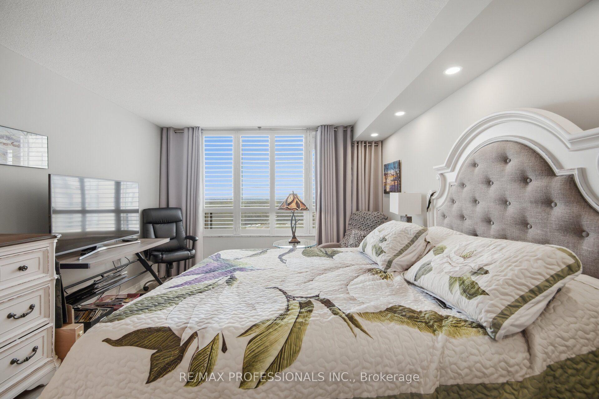 Photo 36 of Unit 1411, 1 Aberfoyle Crescent, Etobicoke, Islington-City Centre West — HOMEH