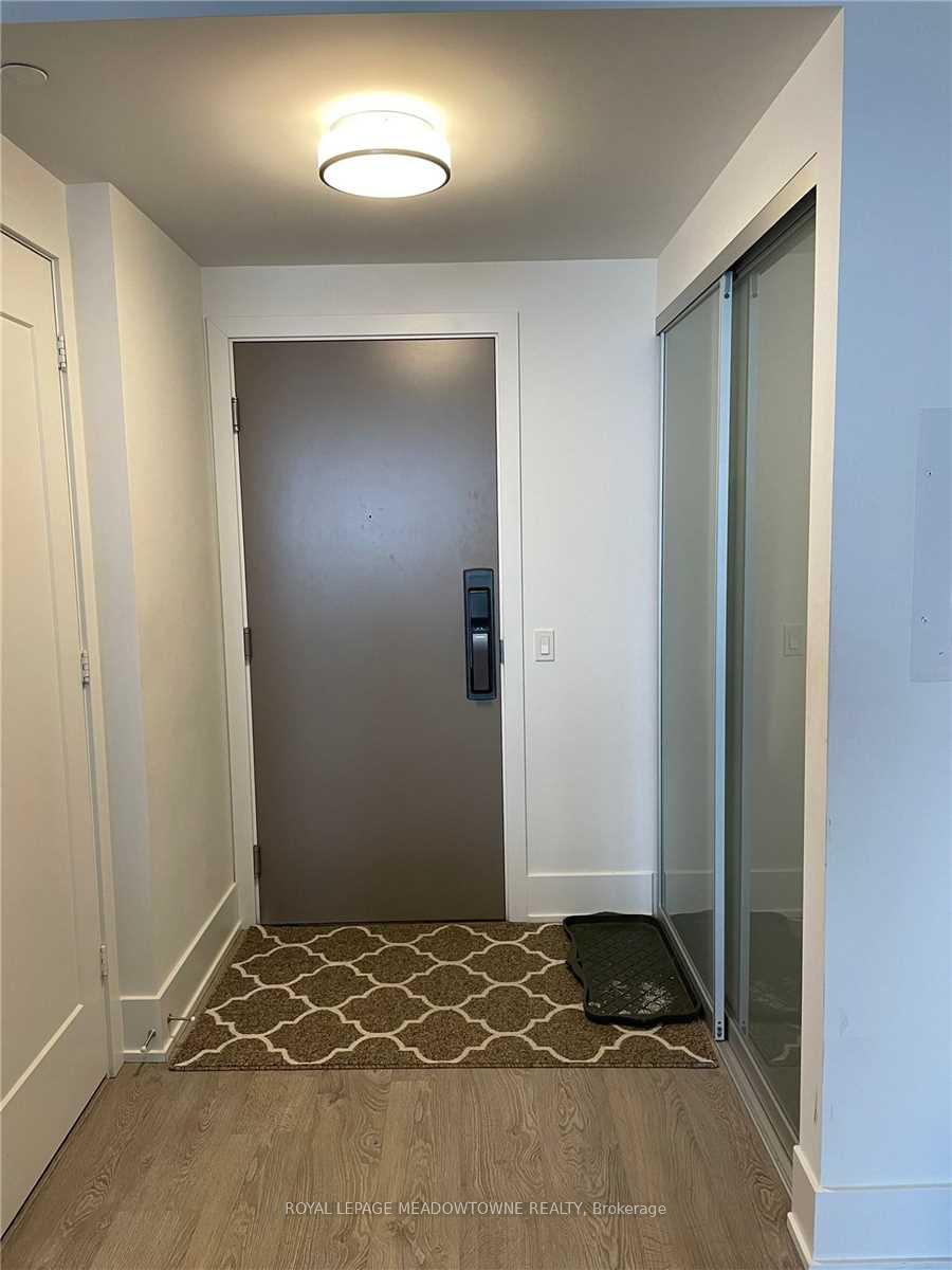 Photo 11 of Unit 5404, 10 York Street, Toronto, Waterfront Communities — HOMEH