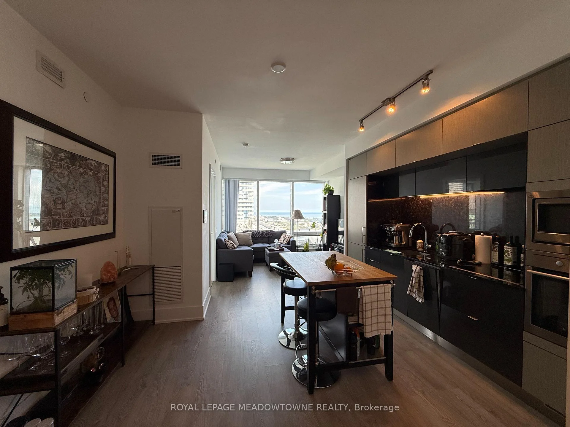 Photo 8 of Unit 5404, 10 York Street, Toronto, Waterfront Communities — HOMEH