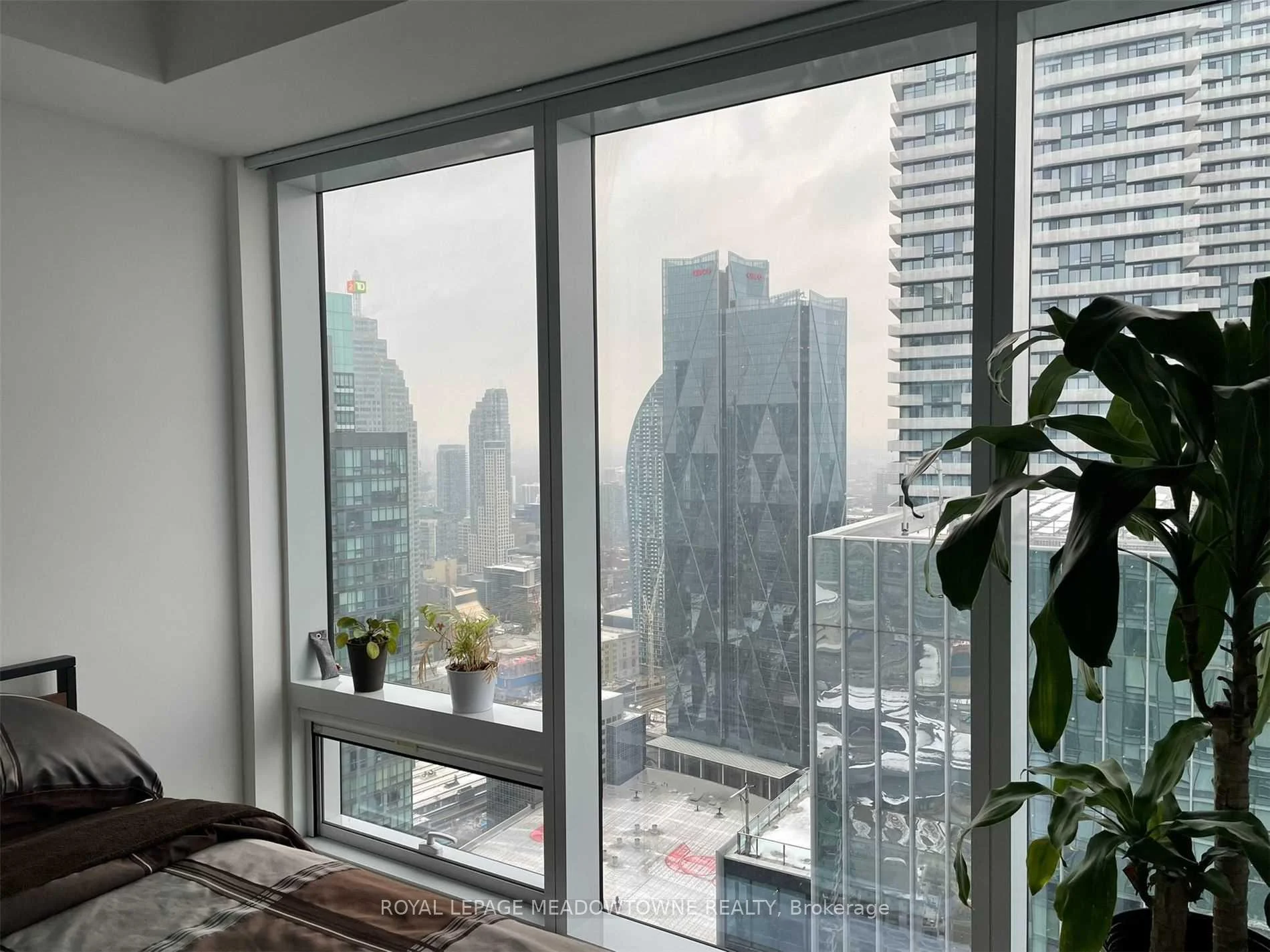 Photo 23 of Unit 5404, 10 York Street, Toronto, Waterfront Communities — HOMEH