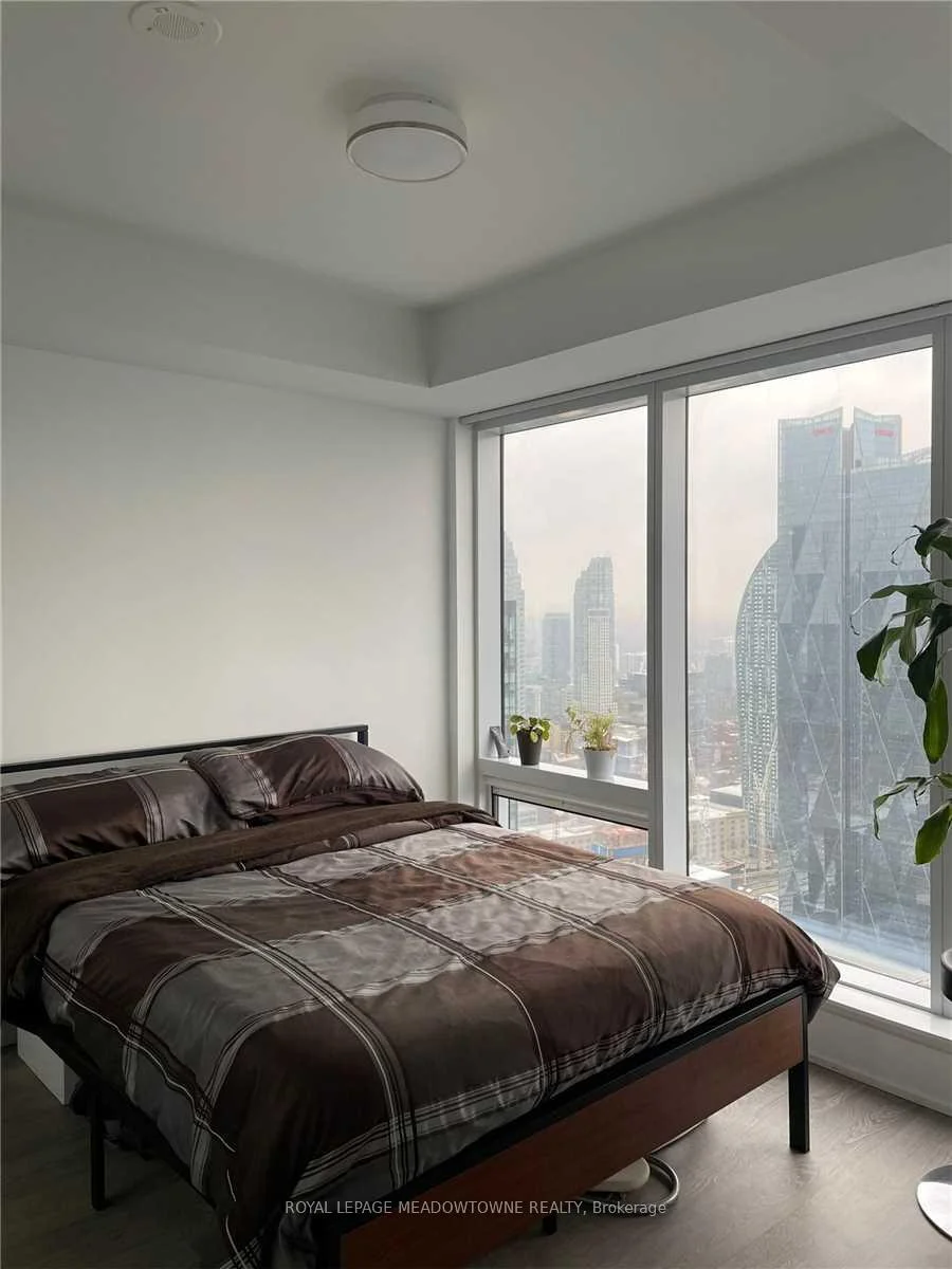 Photo 27 of Unit 5404, 10 York Street, Toronto, Waterfront Communities — HOMEH