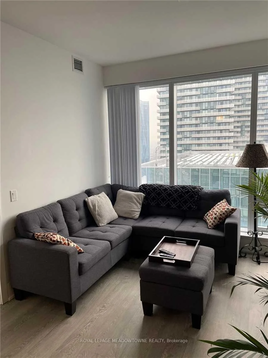 Photo 29 of Unit 5404, 10 York Street, Toronto, Waterfront Communities — HOMEH
