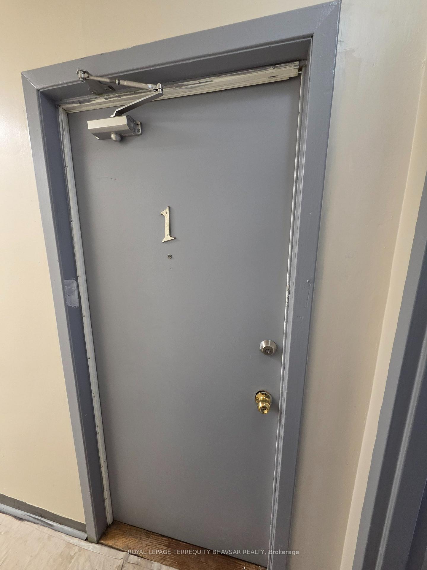 Photo 5 of Unit 1, 2827 Weston Road, North York, Humberlea-Pelmo Park — HOMEH