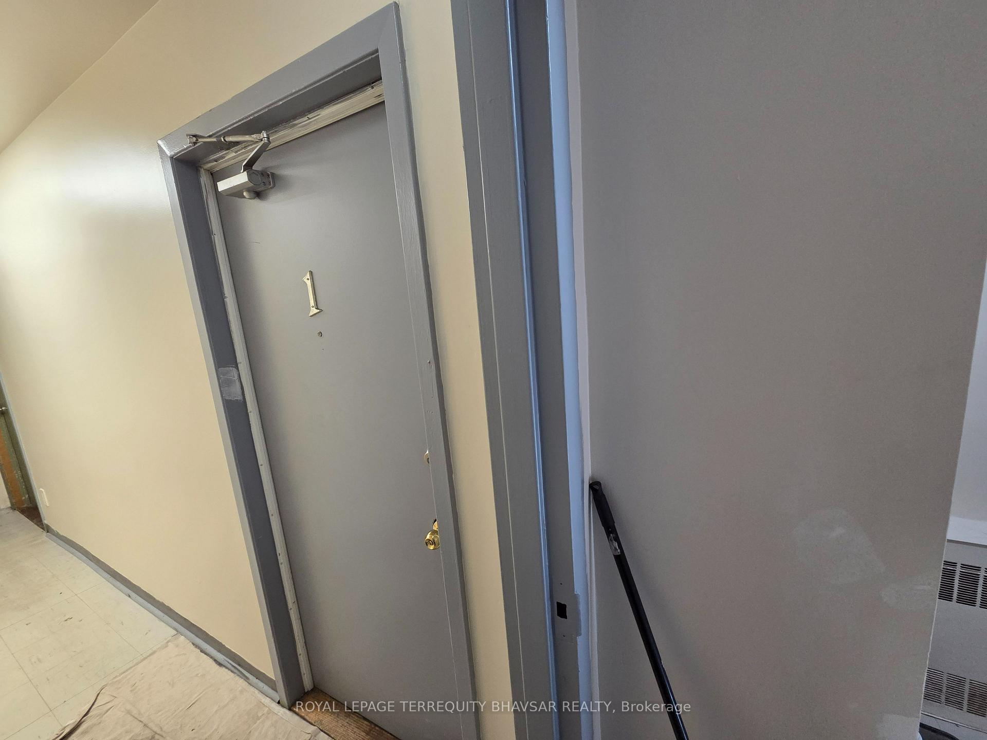 Photo 6 of Unit 1, 2827 Weston Road, North York, Humberlea-Pelmo Park — HOMEH