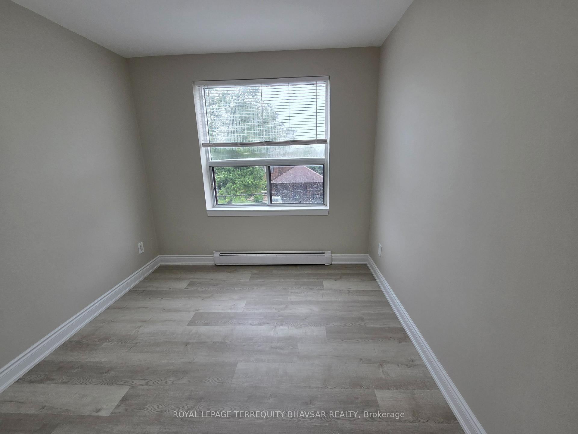 Photo 18 of Unit 1, 2827 Weston Road, North York, Humberlea-Pelmo Park — HOMEH