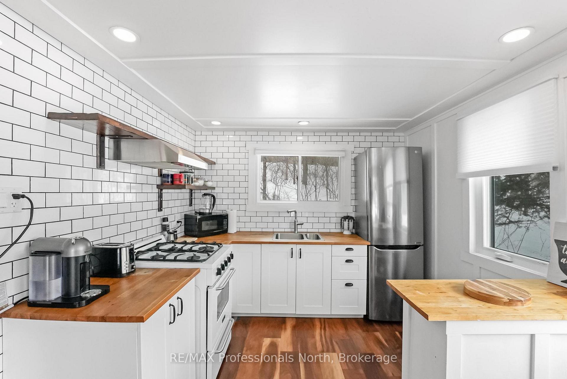 Photo 11 of 1044 Shanahan Trail, Minden Hills, Minden — HOMEH