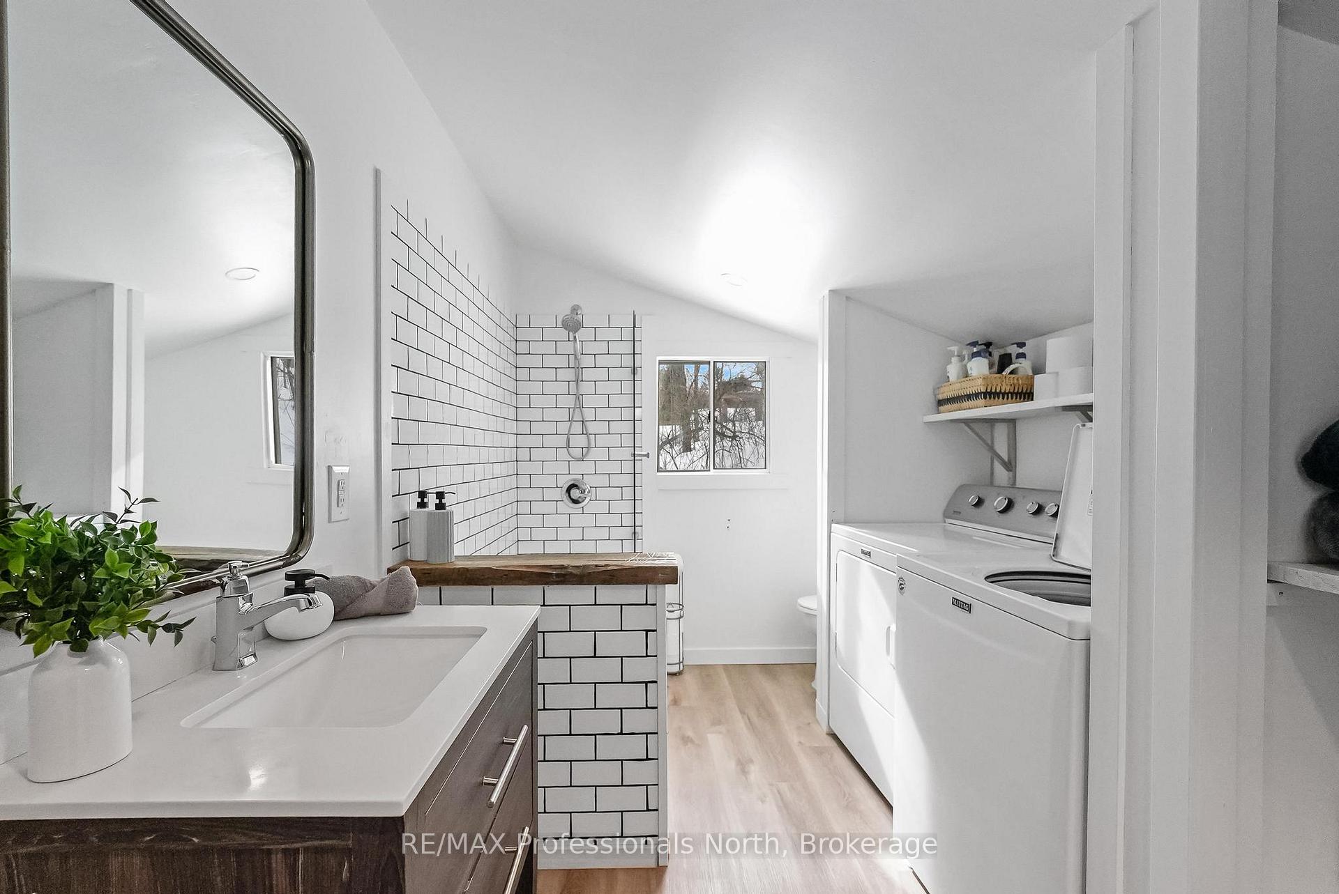 Photo 20 of 1044 Shanahan Trail, Minden Hills, Minden — HOMEH