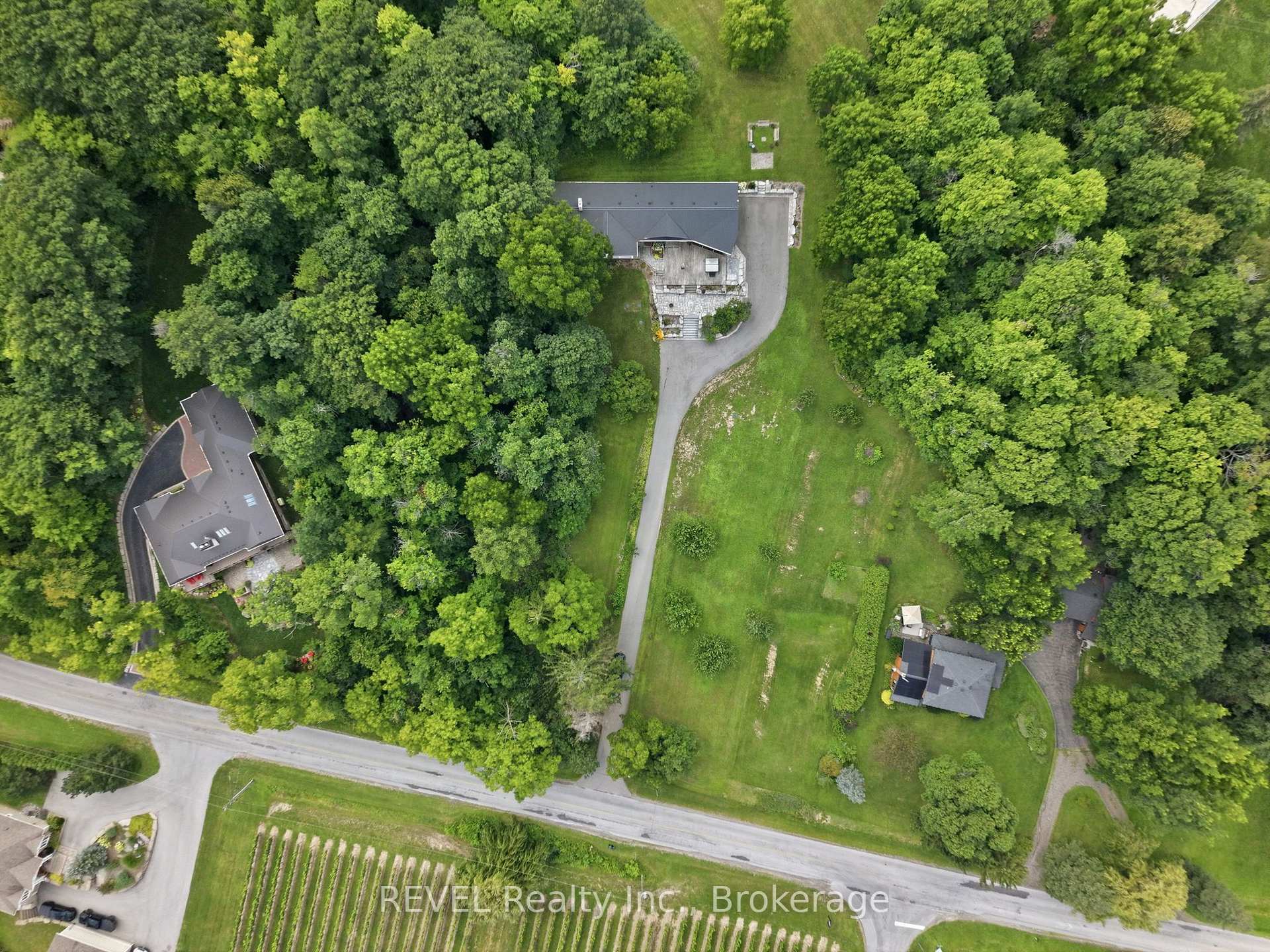 Photo 26 of 4030 Mountainview Road, Lincoln, Beamsville — HOMEH