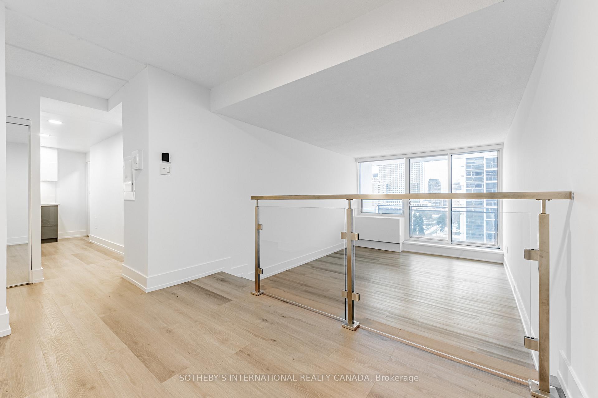 Photo 5 of Unit N0906, 201 Sherbourne Street, Toronto, Moss Park — HOMEH