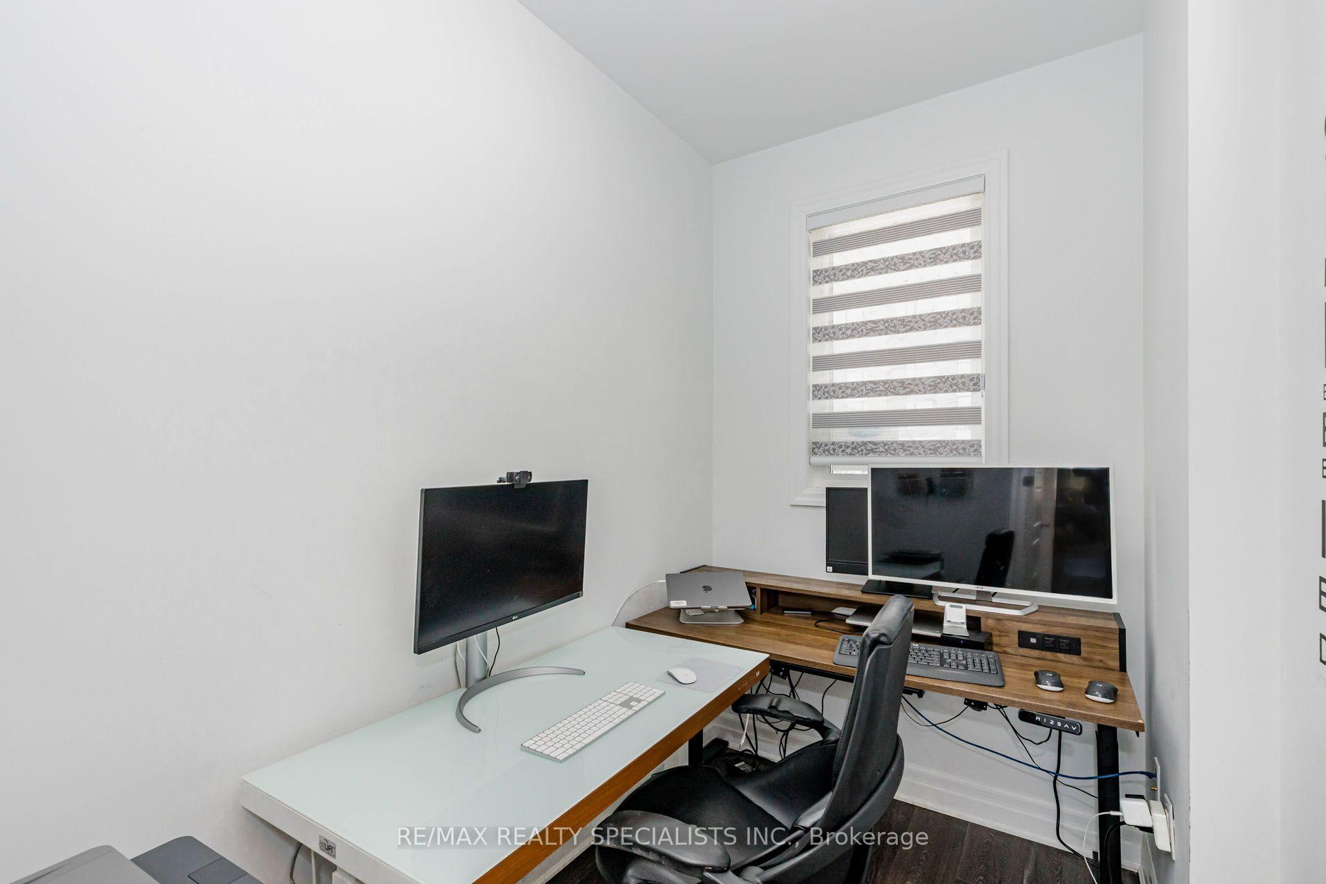 Photo 4 of 455 Gordon Krantz Avenue, Milton, Ford — HOMEH