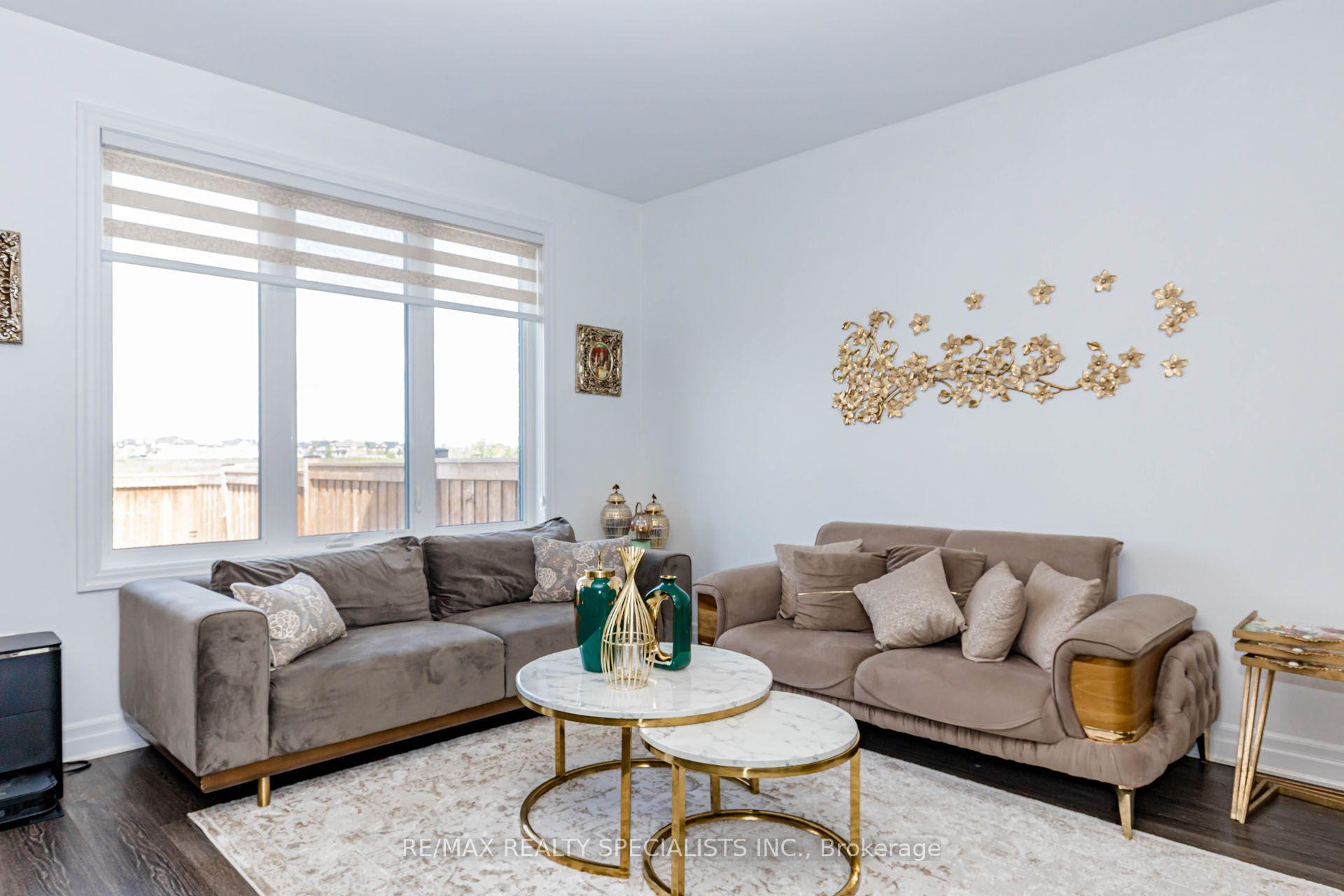 Photo 8 of 455 Gordon Krantz Avenue, Milton, Ford — HOMEH
