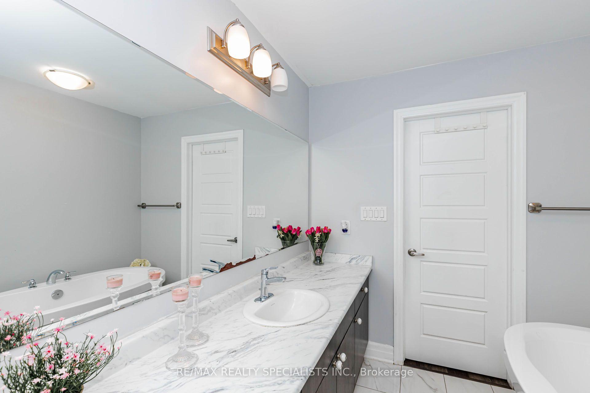 Photo 23 of 455 Gordon Krantz Avenue, Milton, Ford — HOMEH
