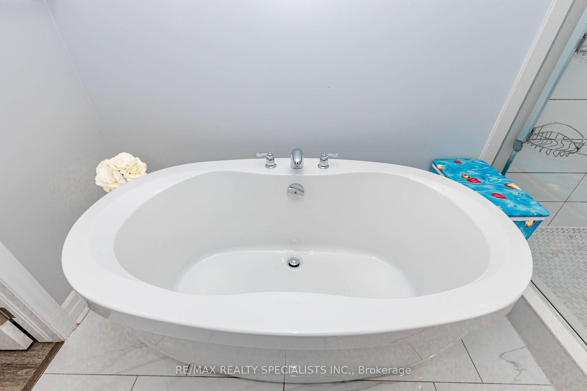 Photo 25 of 455 Gordon Krantz Avenue, Milton, Ford — HOMEH