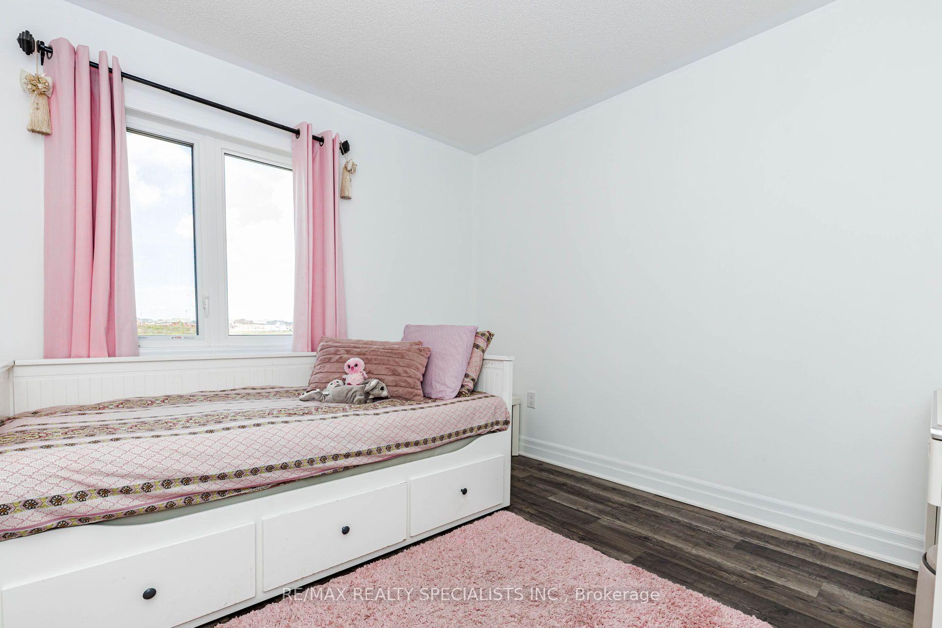Photo 33 of 455 Gordon Krantz Avenue, Milton, Ford — HOMEH