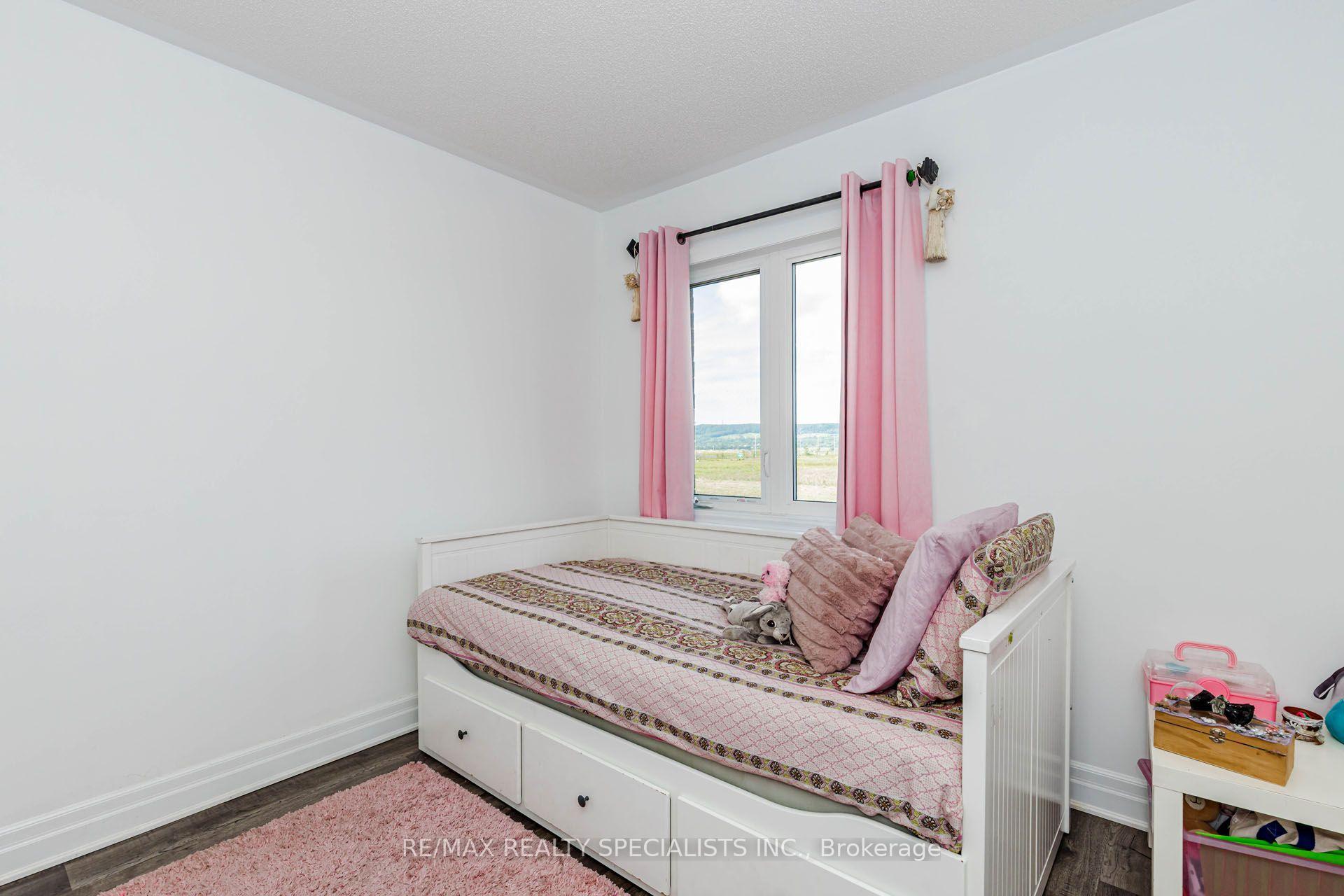 Photo 34 of 455 Gordon Krantz Avenue, Milton, Ford — HOMEH