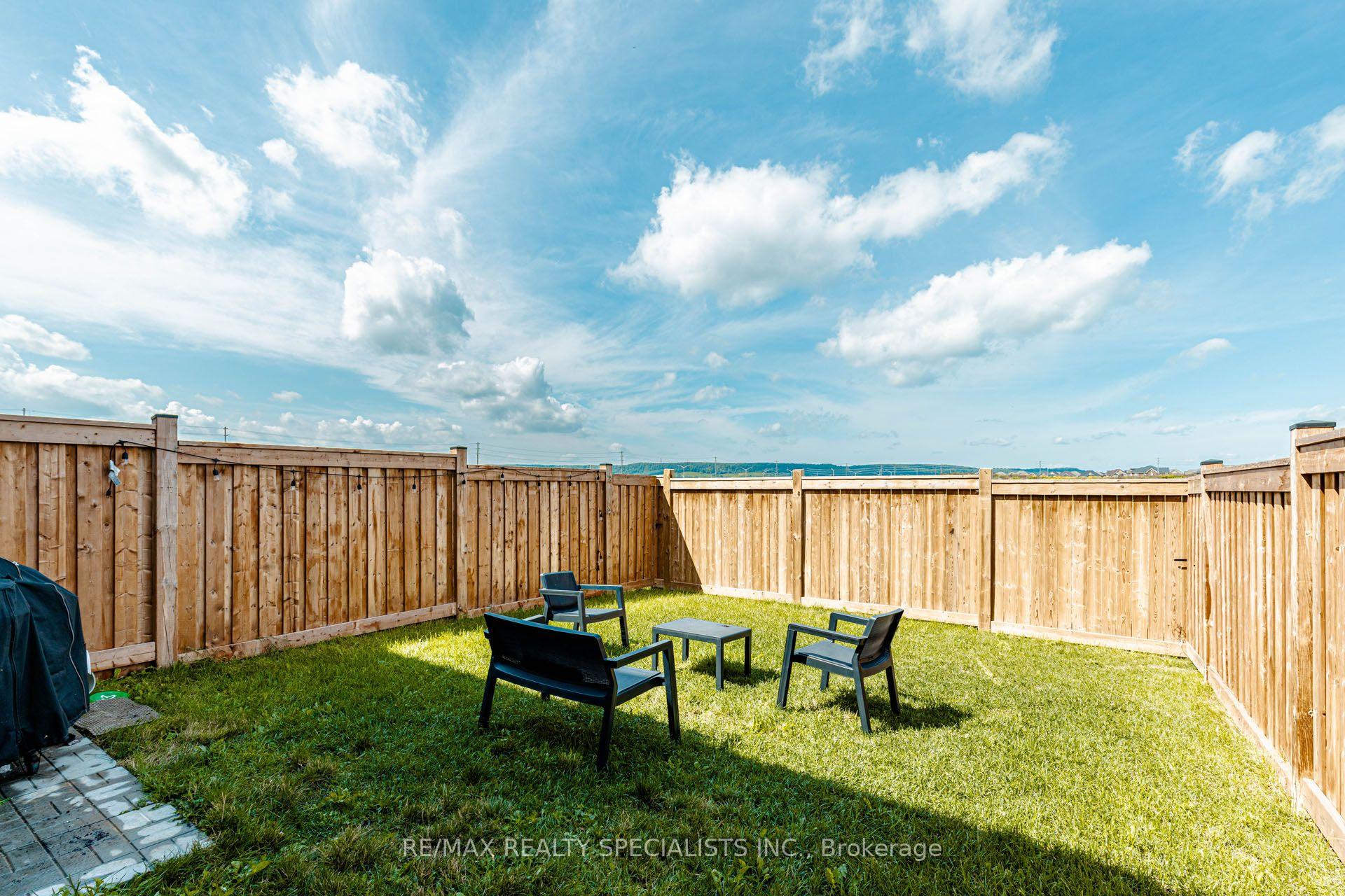 Photo 47 of 455 Gordon Krantz Avenue, Milton, Ford — HOMEH