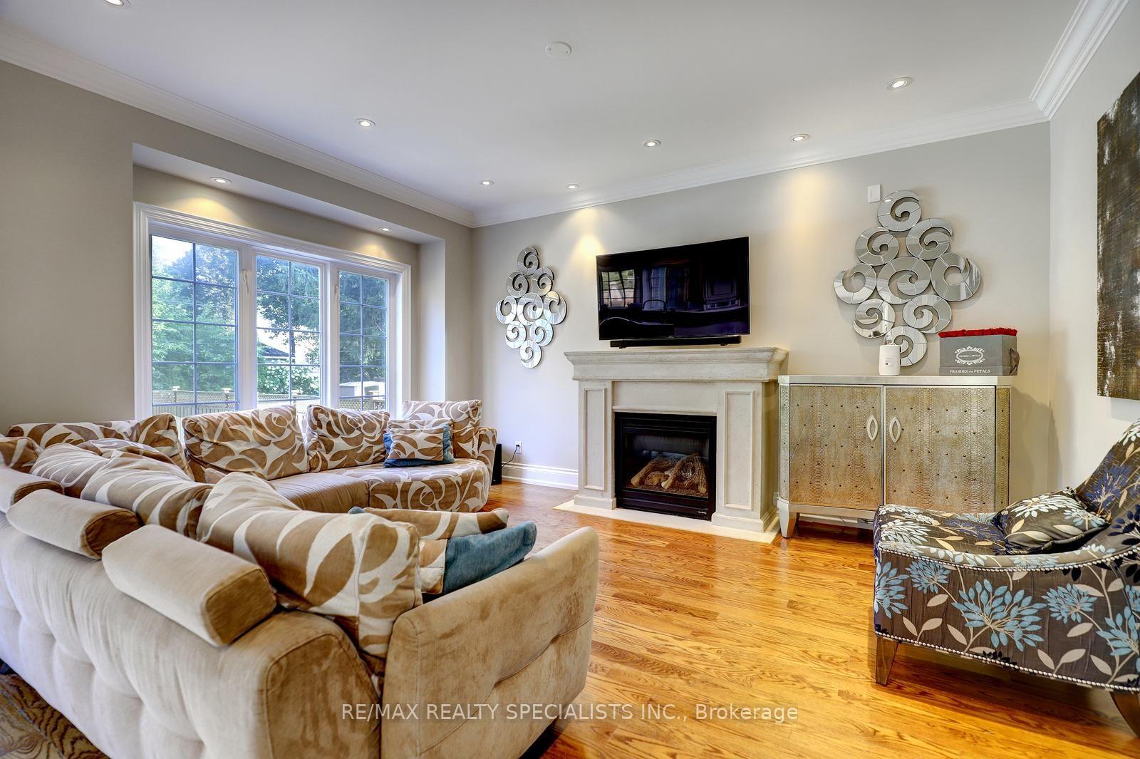 Photo 17 of 7 Fairlin Drive, Etobicoke, Islington-City Centre West — HOMEH
