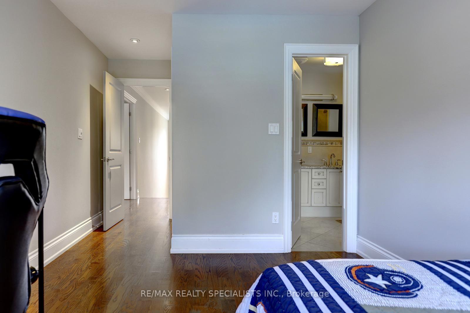Photo 31 of 7 Fairlin Drive, Etobicoke, Islington-City Centre West — HOMEH