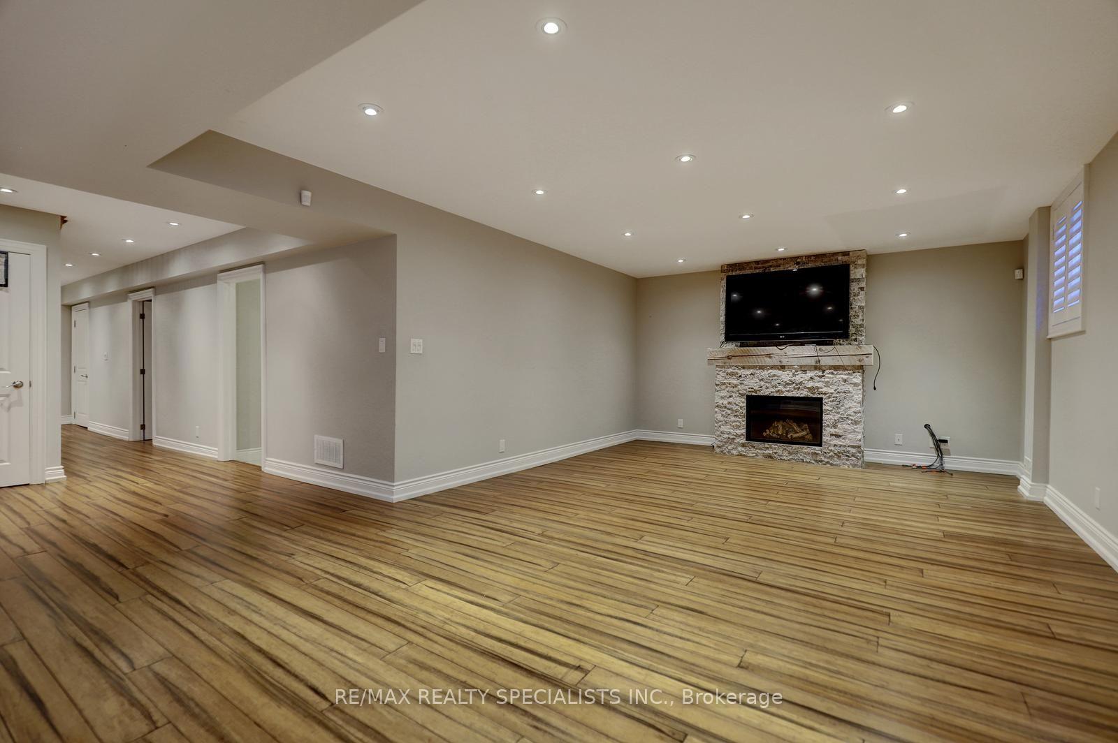 Photo 36 of 7 Fairlin Drive, Etobicoke, Islington-City Centre West — HOMEH